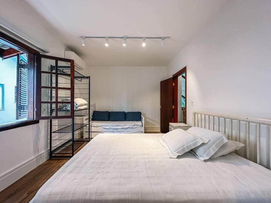 Casa linda com piscina em Riviera