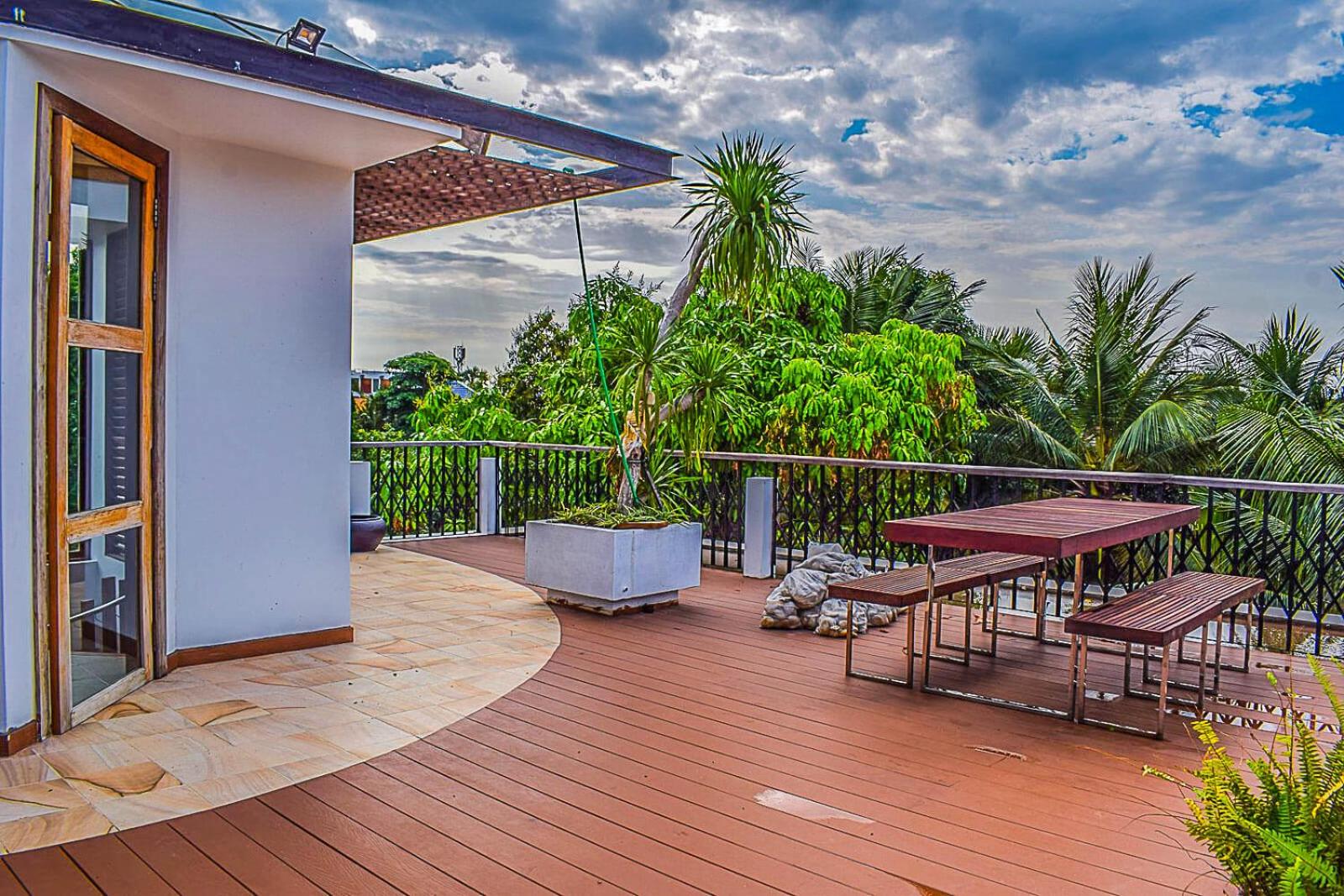 Villa Eternal - luxurious private pool villa view 4