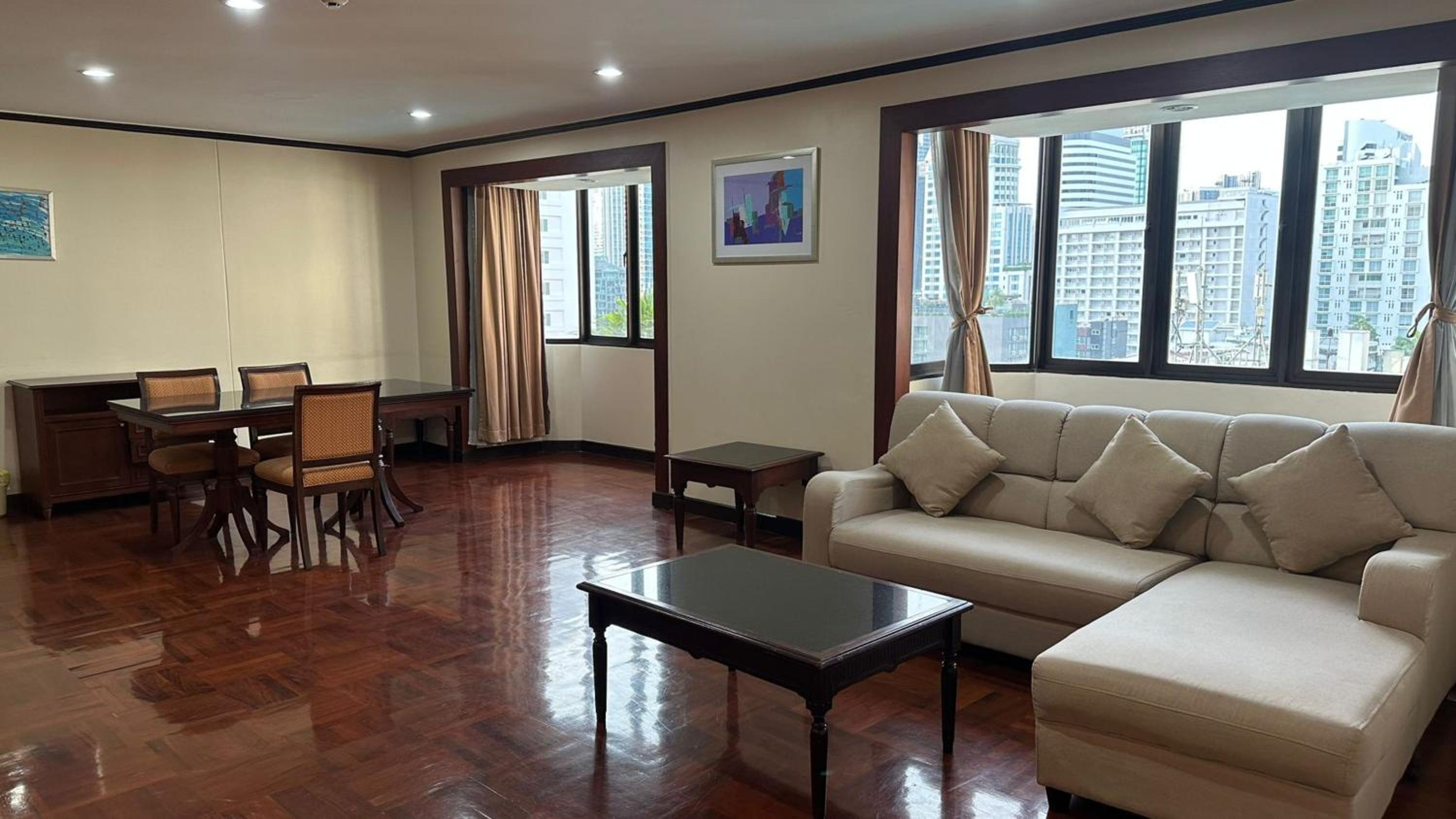Affordable Serviced Apartment Nana - Omni Tower Sukhumvit location