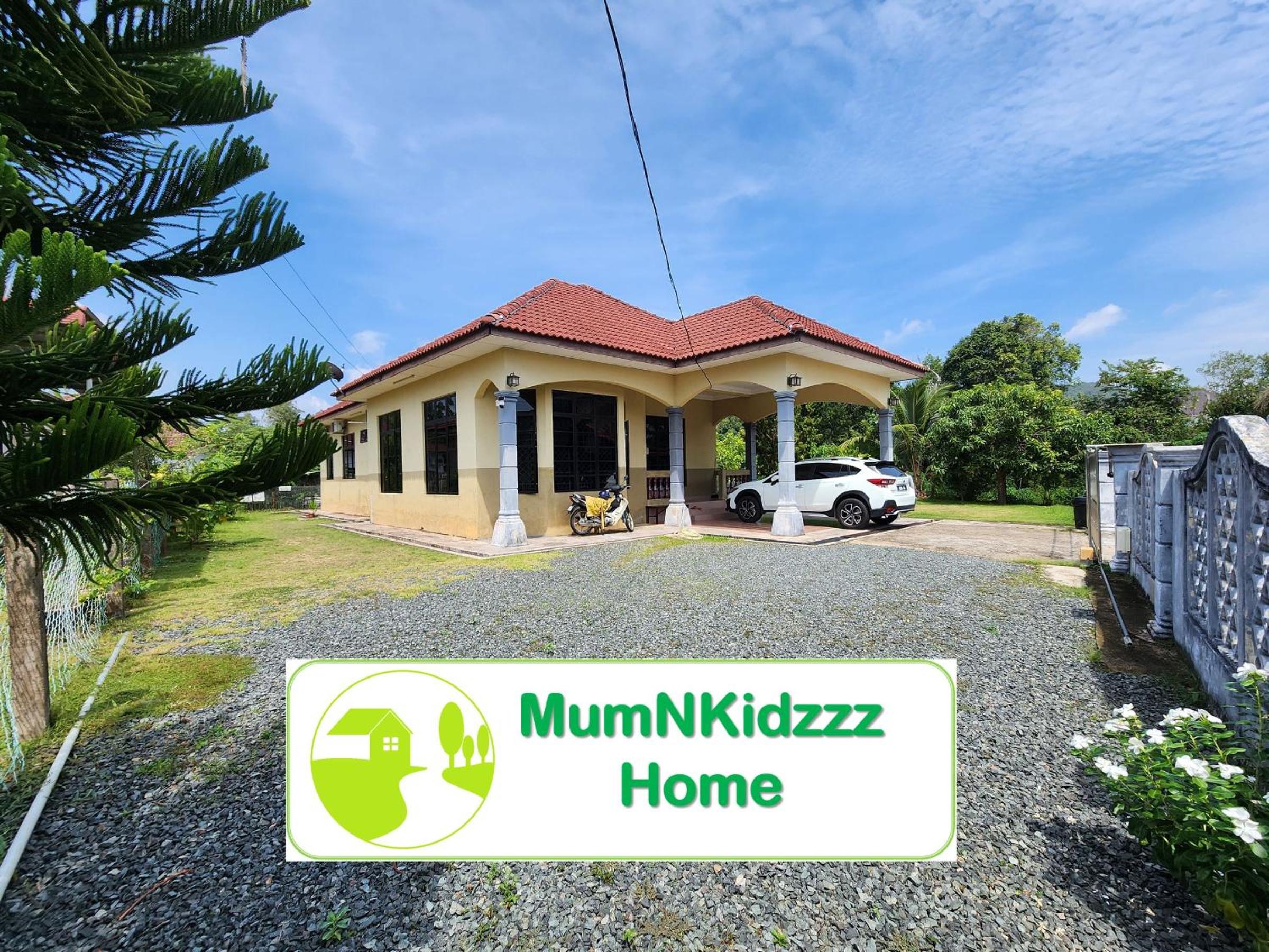 MumNKidzzz Homestay at Kerteh photo 1