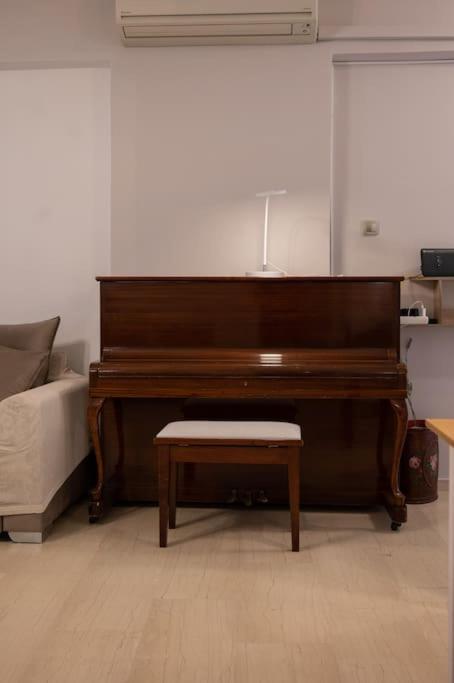 Magnolia Luxury Apartment by HSH view 5