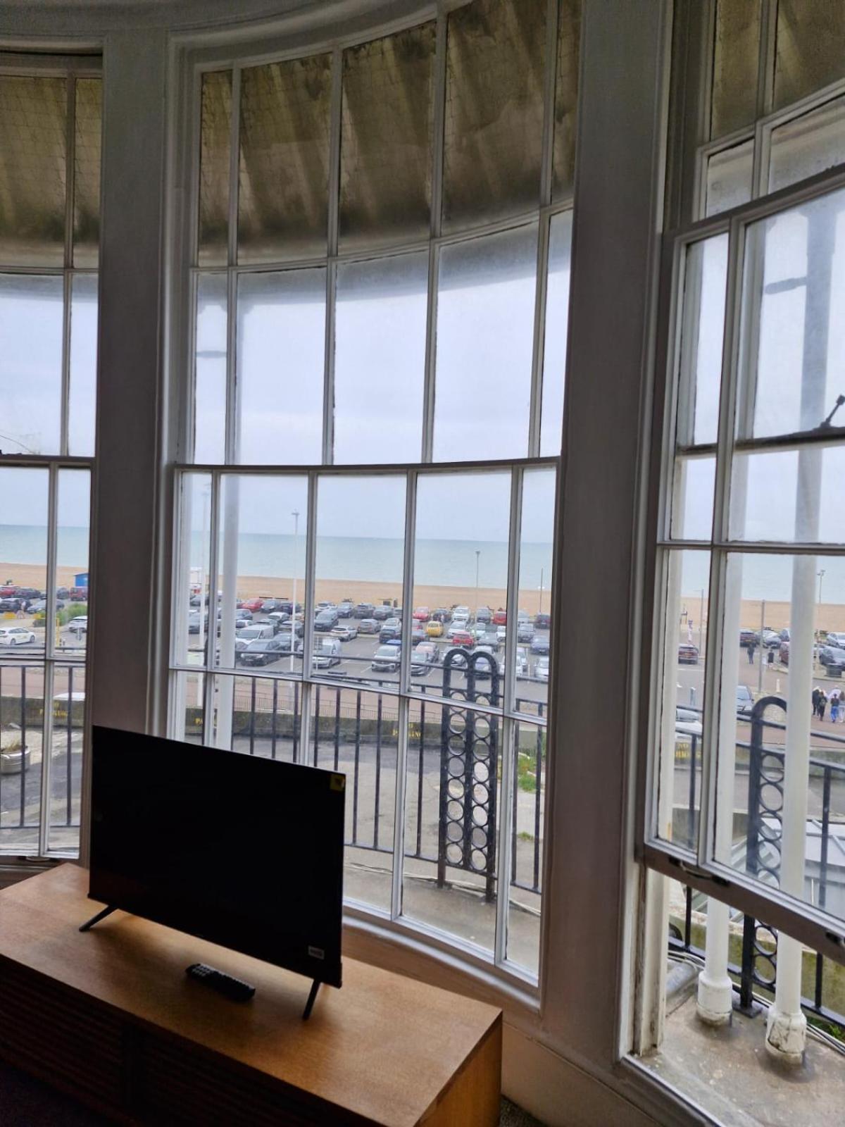 Sea view apartment Hastings