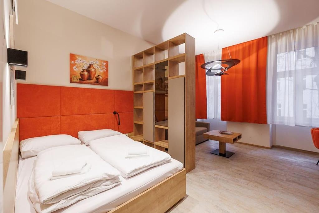 New #viennalove Apartment in Margareten