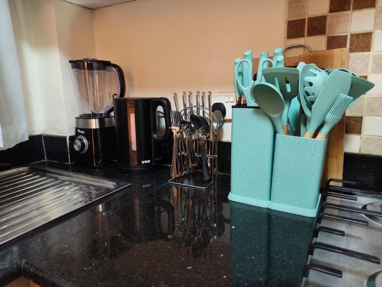 Zoe Homes Westpointe Suites 1 and 2 bedroom Nairobi West Estate Mbagathi Way Madaraka Estate Strathmore University