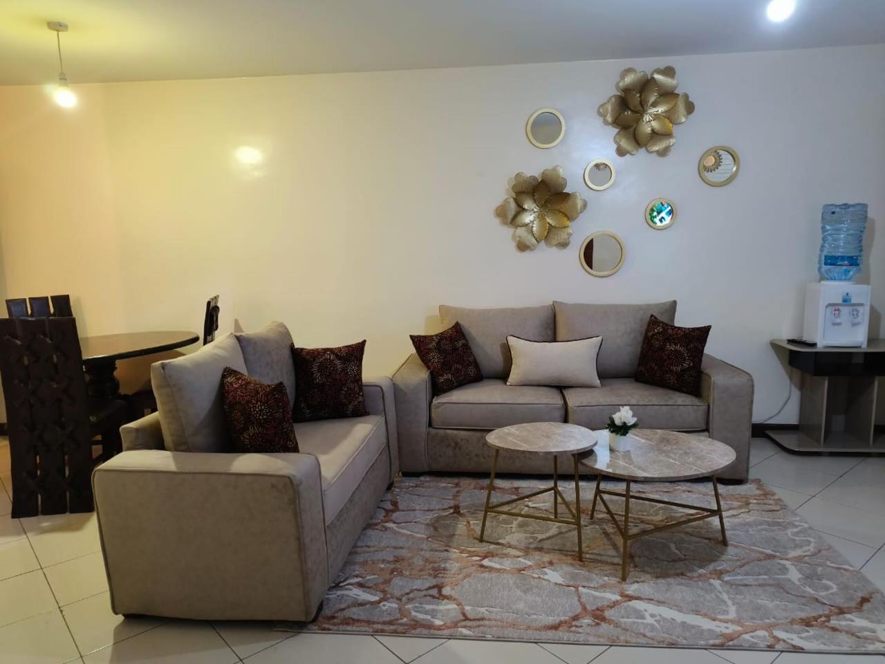 Zoe Homes Westpointe Suites 1 and 2 bedroom Nairobi West Estate Mbagathi Way Madaraka Estate Strathmore University
