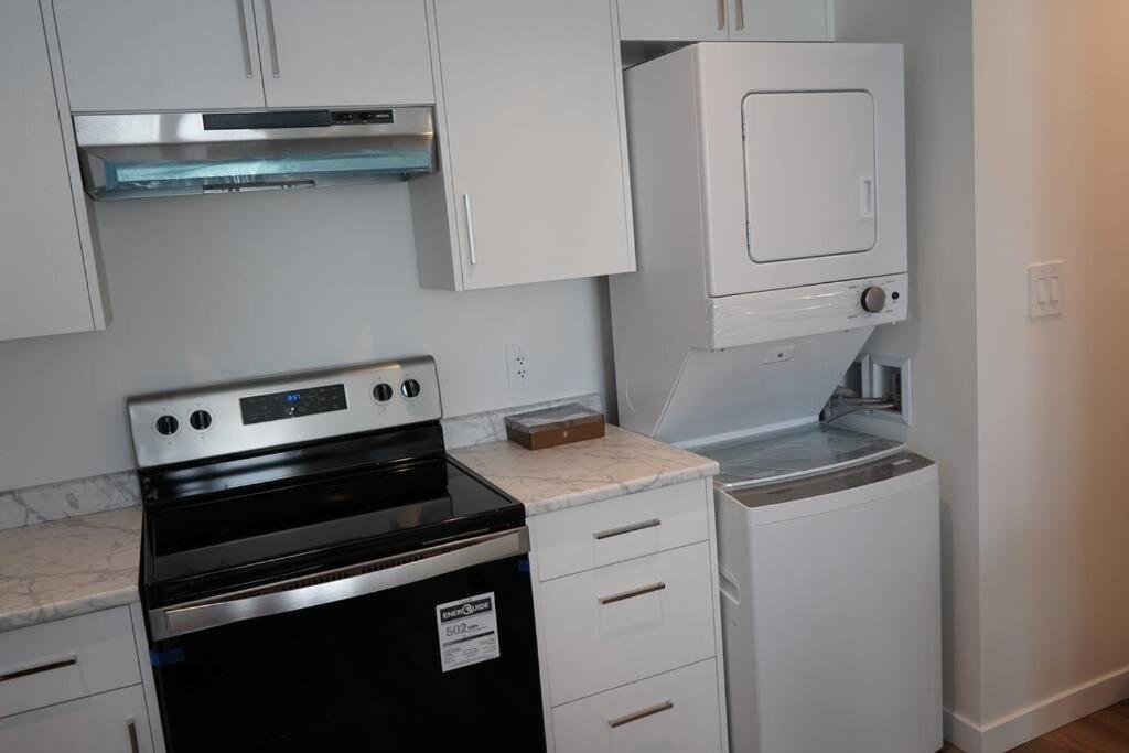 Guest suite in Saanich, BC