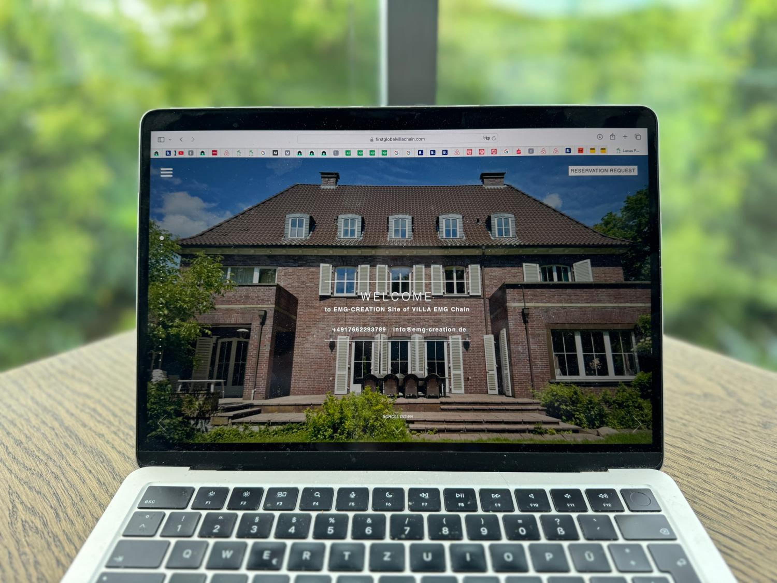 Luxus Design Ferienhaus Villa EMG Bensheim nah Frankfurt, Heidelberg mit Sauna, Schwimmteich, Garten für Familien und Gruppen bis 17 Personen