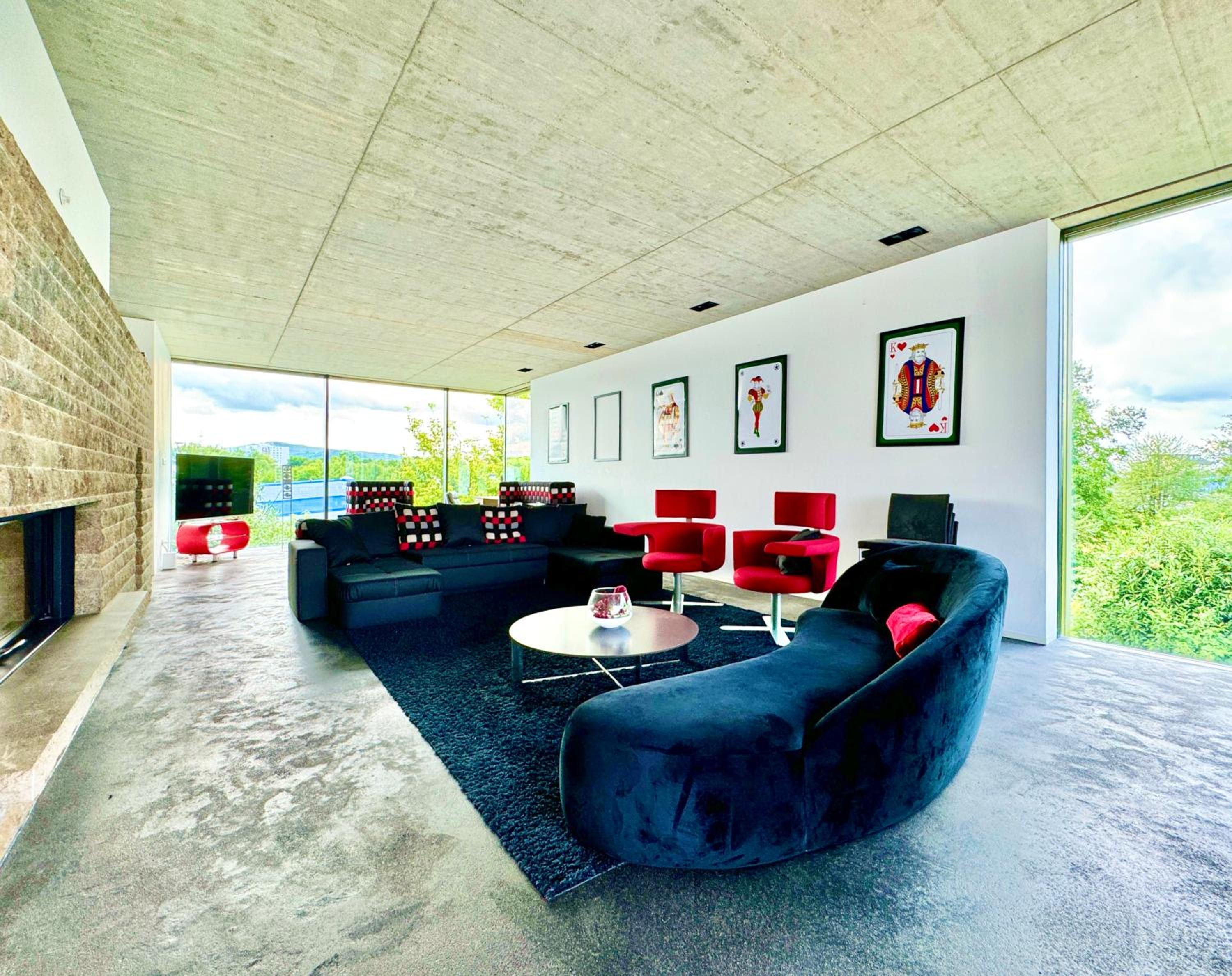 Luxus Design Ferienhaus Villa EMG Bensheim nah Frankfurt, Heidelberg mit Sauna, Schwimmteich, Garten für Familien und Gruppen bis 17 Personen