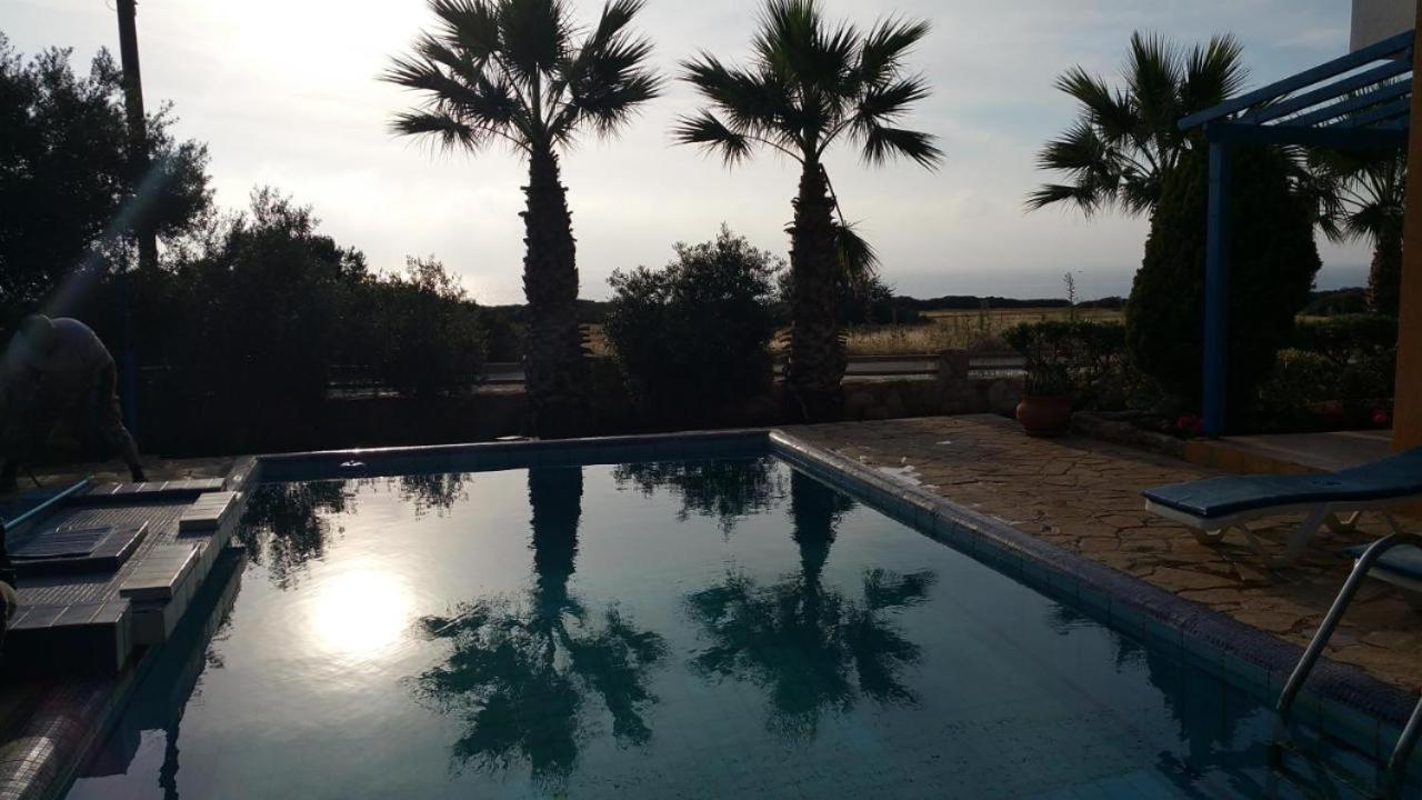 Queen Eyridiki Luxury Villa 1