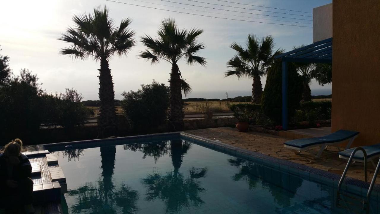 Queen Eyridiki Luxury Villa 1