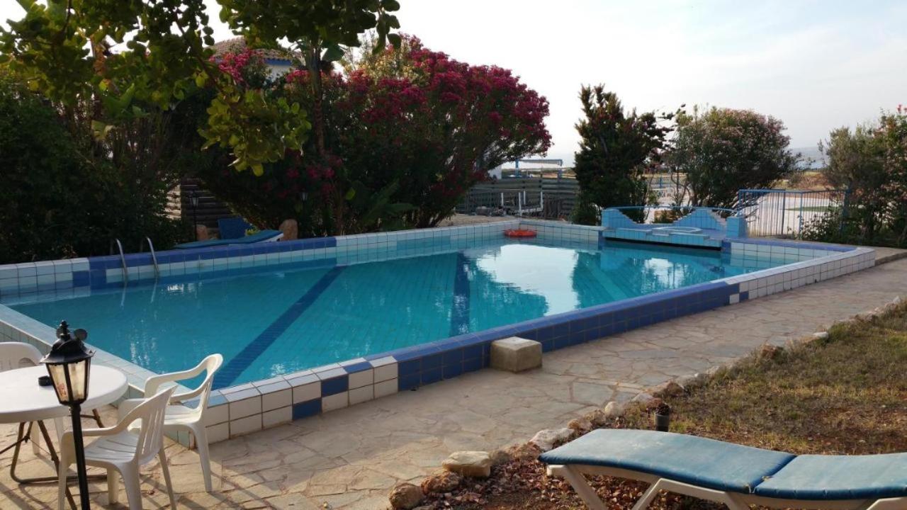 Queen Eyridiki Luxury Villa 1