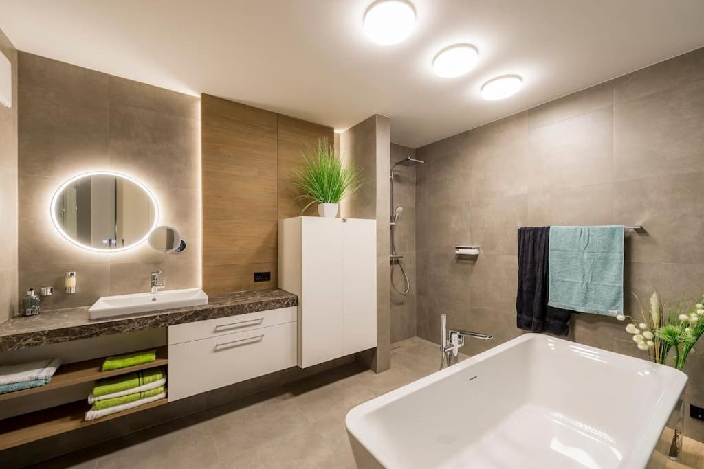 Moderne Neubau - Wohnung