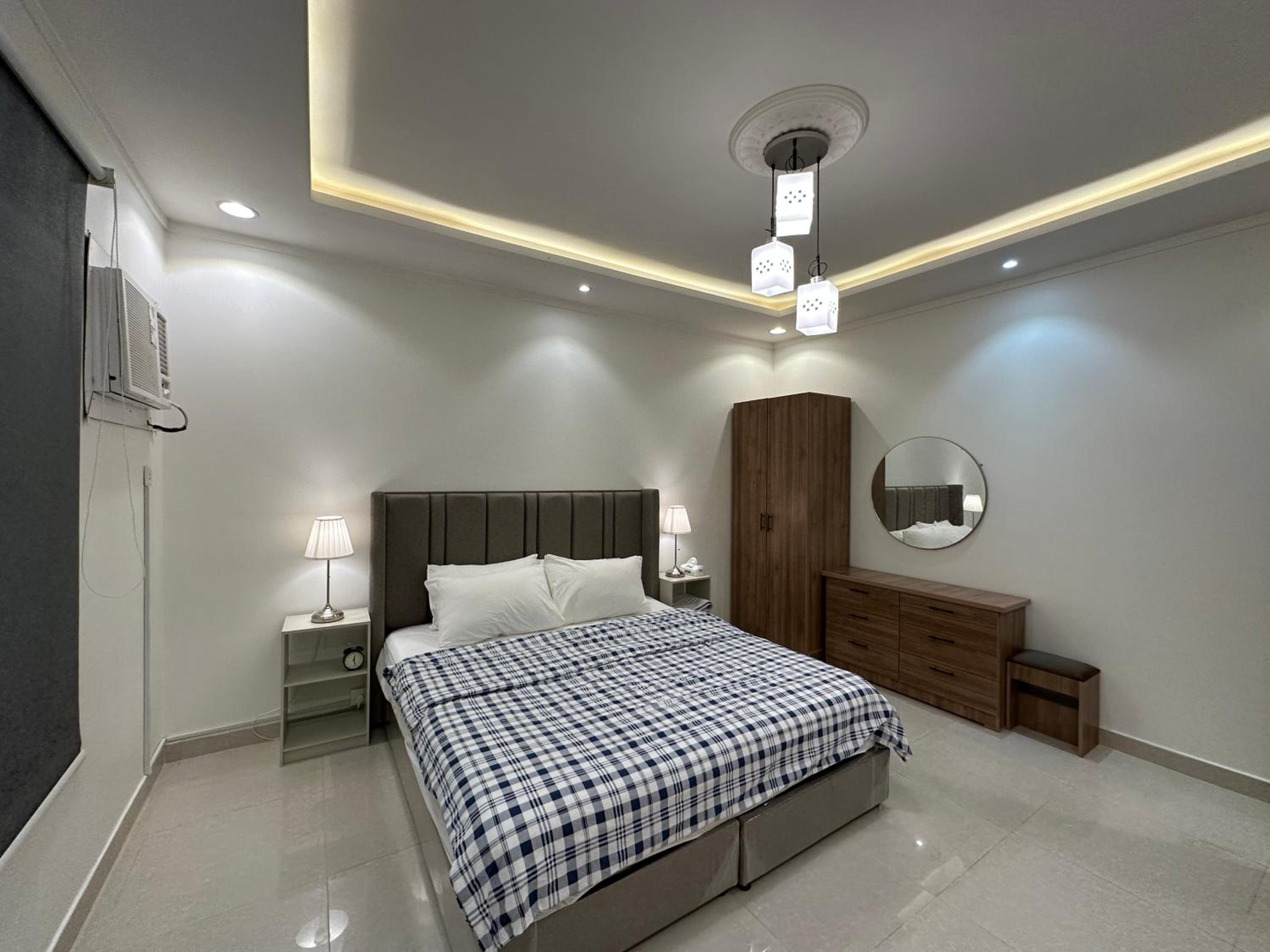 Lovly apt in Qurtubah Classy area full of services near by