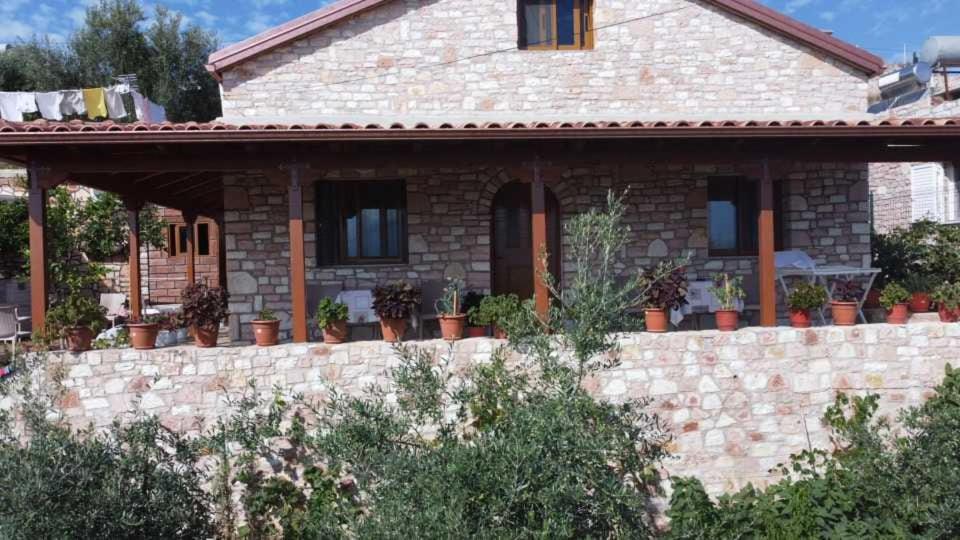 Vokopola Villa