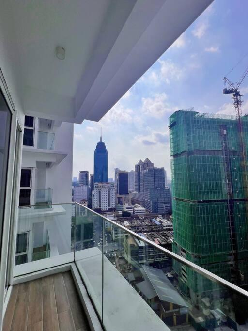 3PX Balcony Quill Residence, Near Quill City Mall, Monorail & LRT
