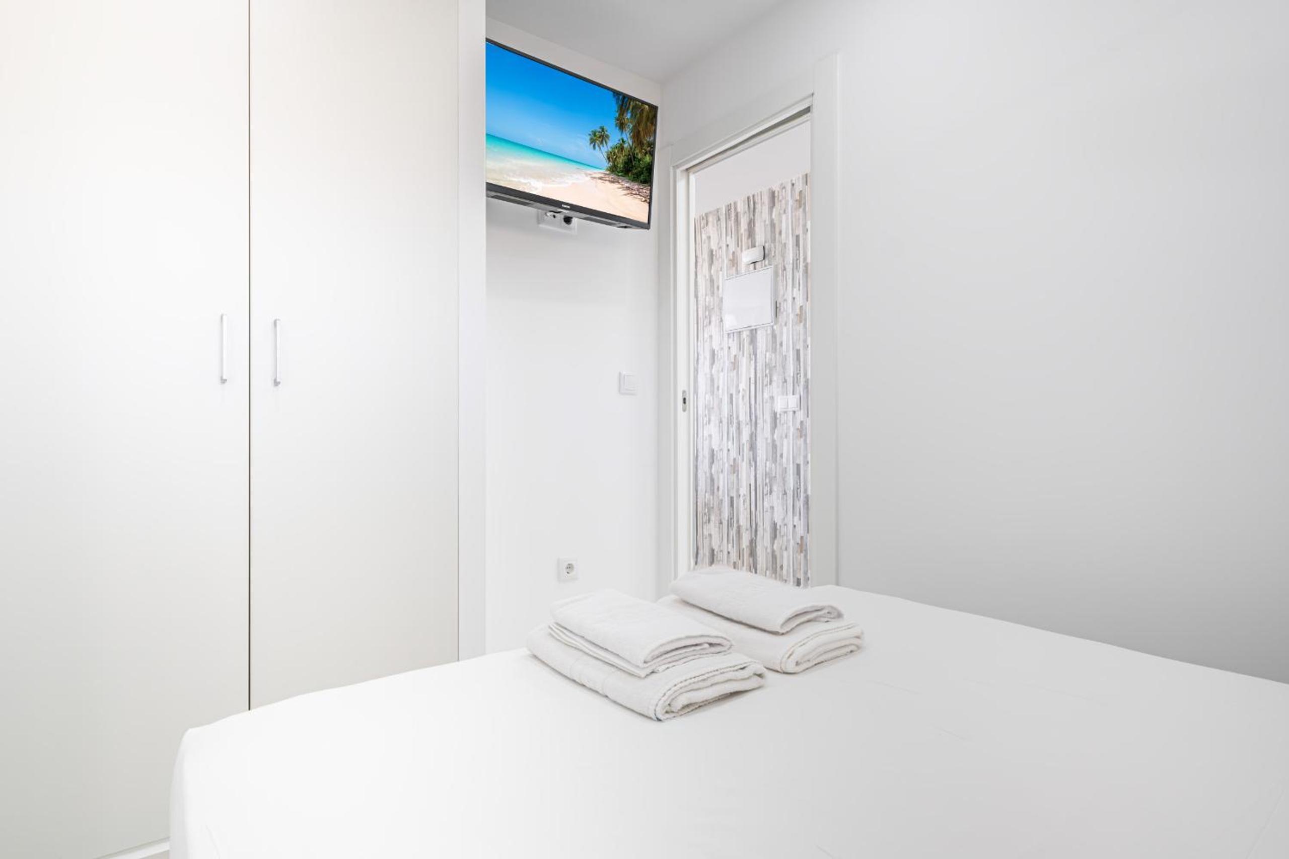 Eurotennis 4 Paradise Beach Apartments
