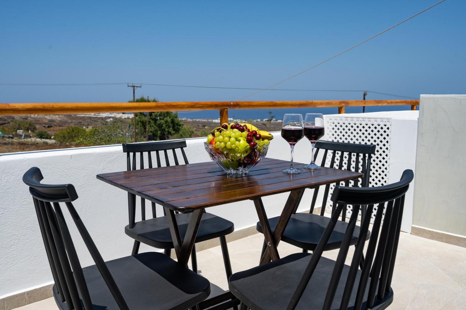 Theophrasti Suites