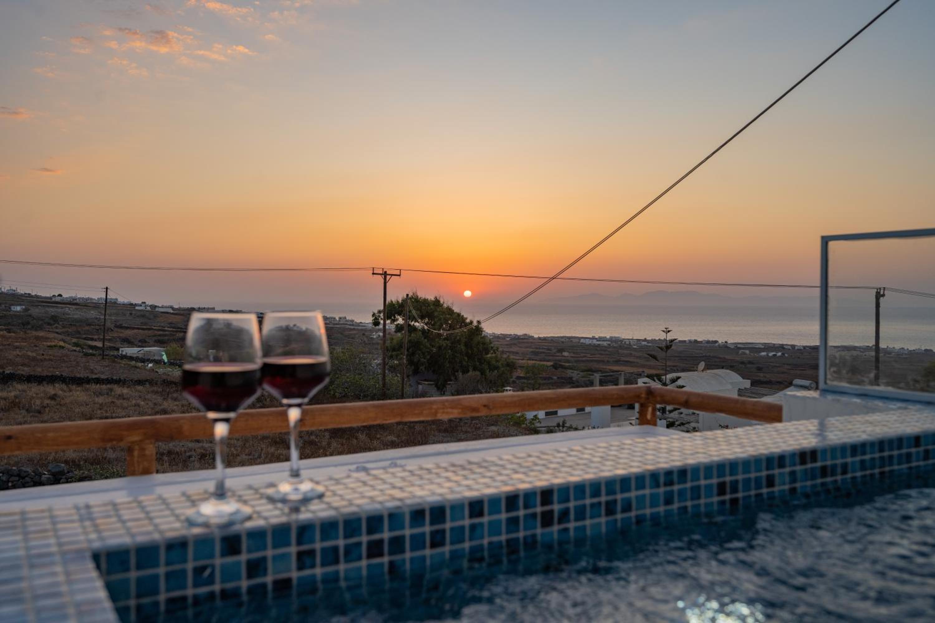 Theophrasti Suites
