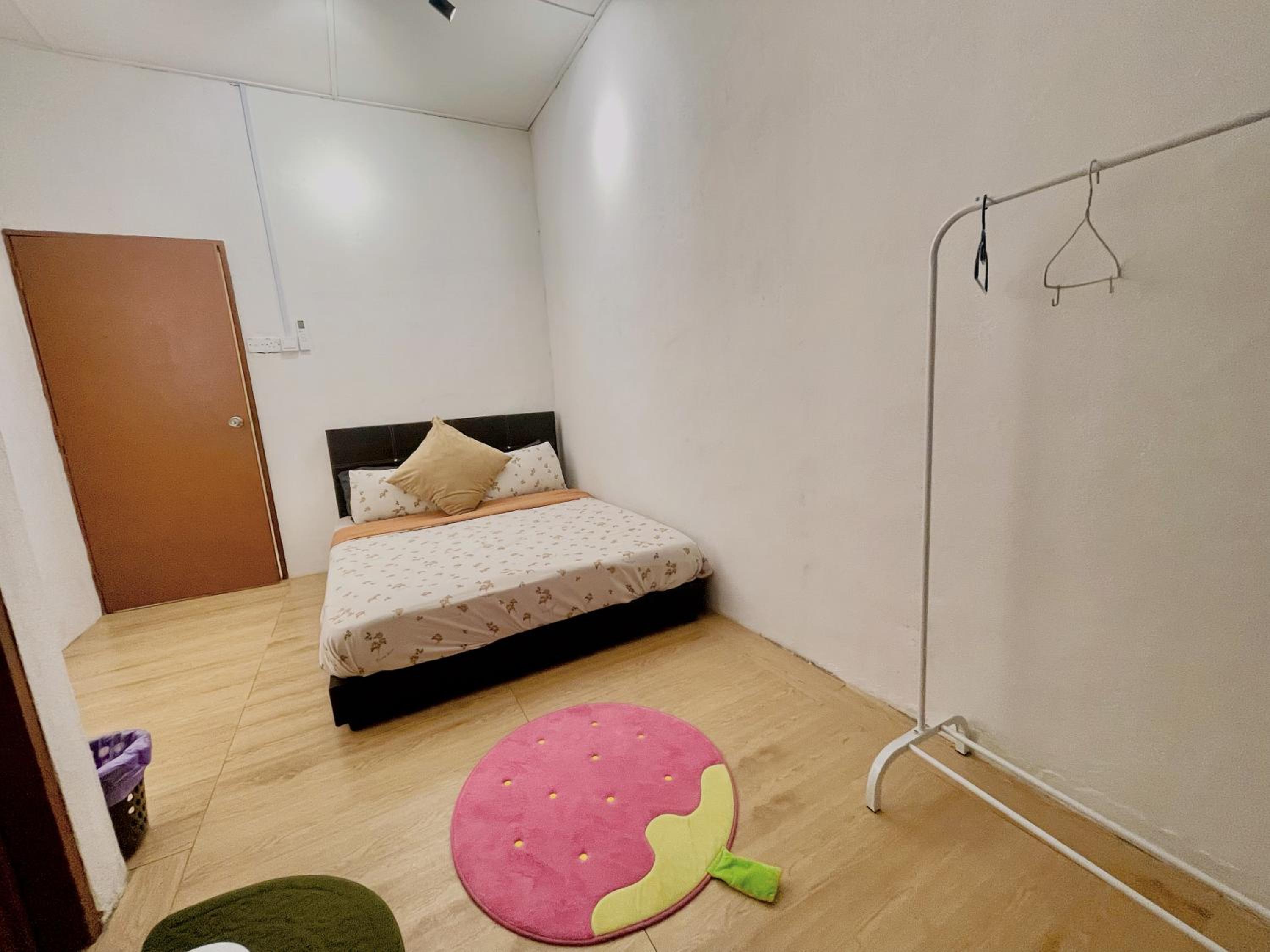 Cozy 10 Entire House 4 Bedroom At Alma Bukit Mertajam photo 4