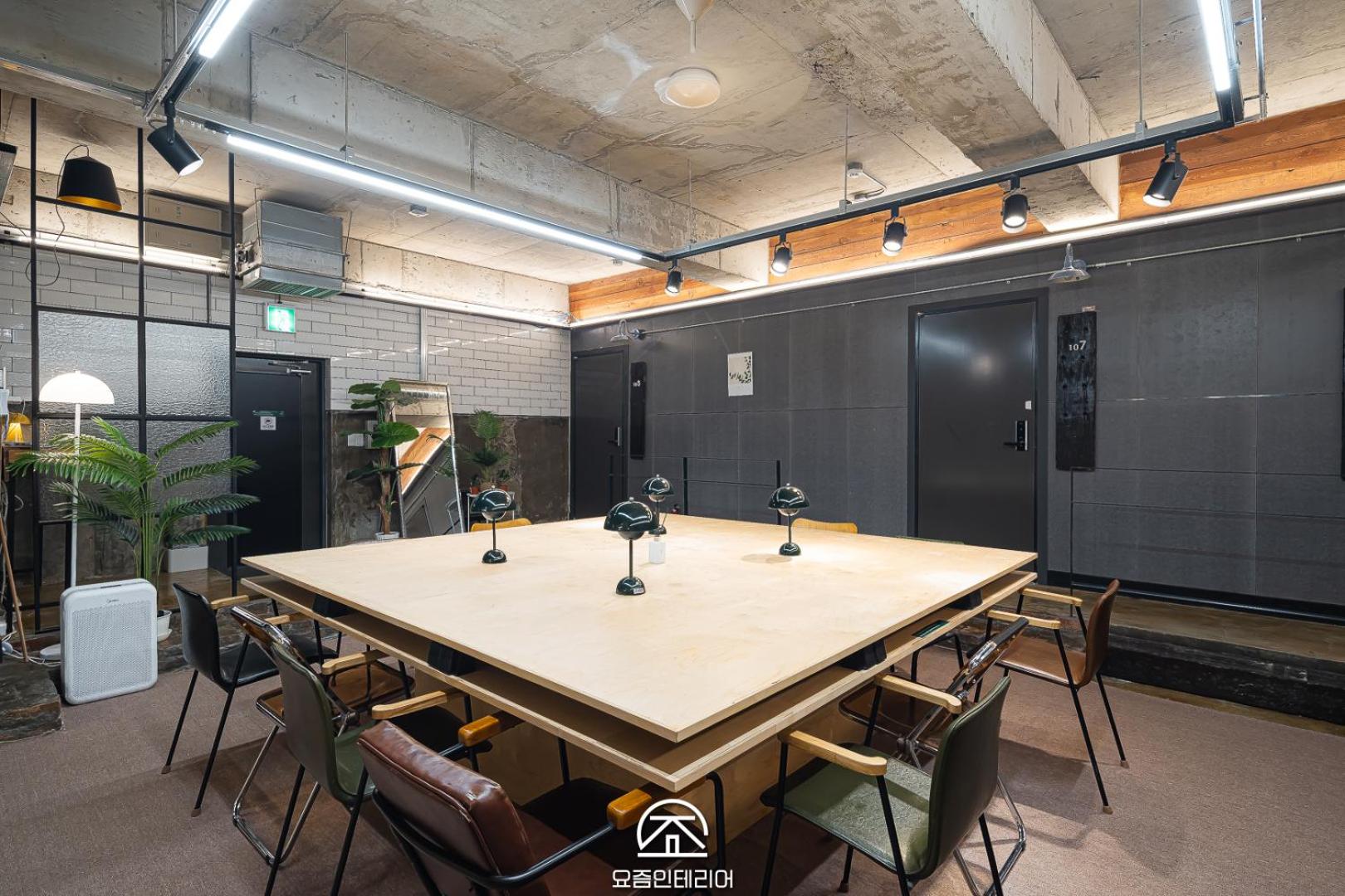 meeting & event spaces