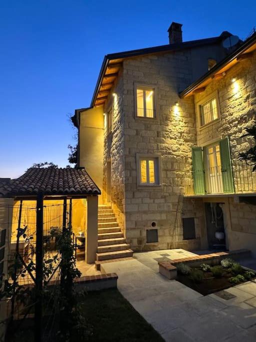 Casa delle maestre di Ottiglio view 2