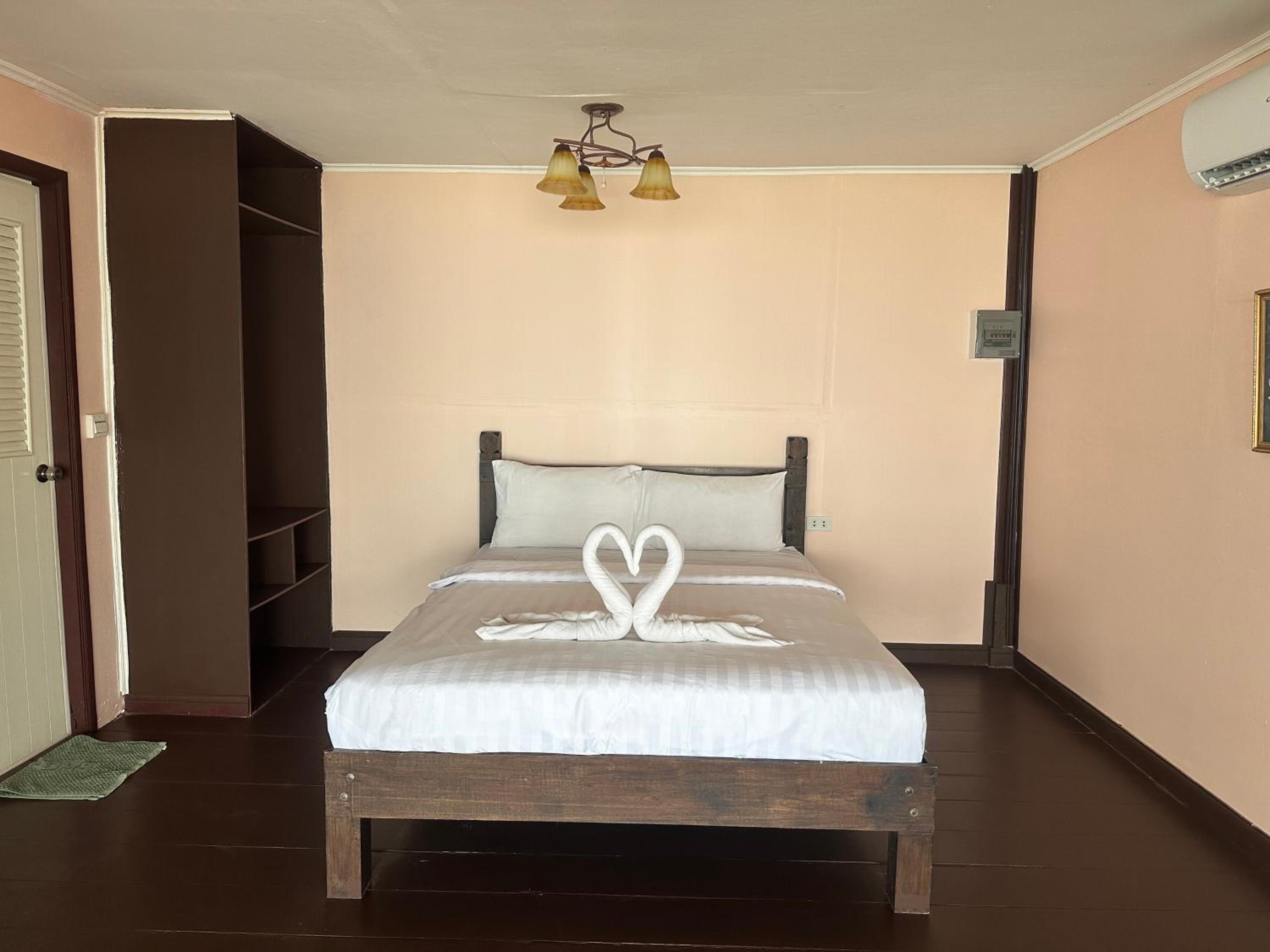 The Cosy Koh Phangan and Restaurant