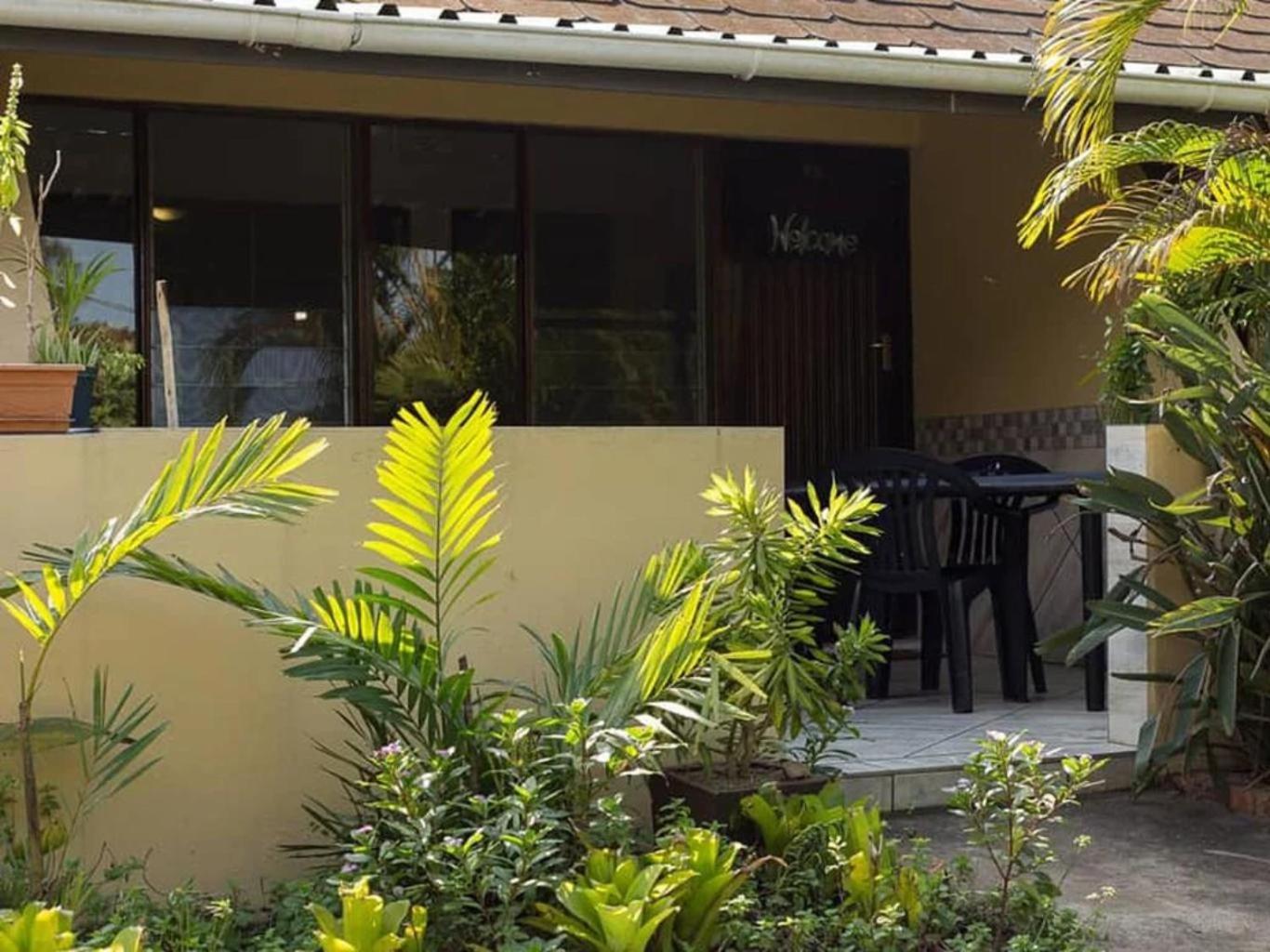 Beach House 22 - Manzini Chalets view 2