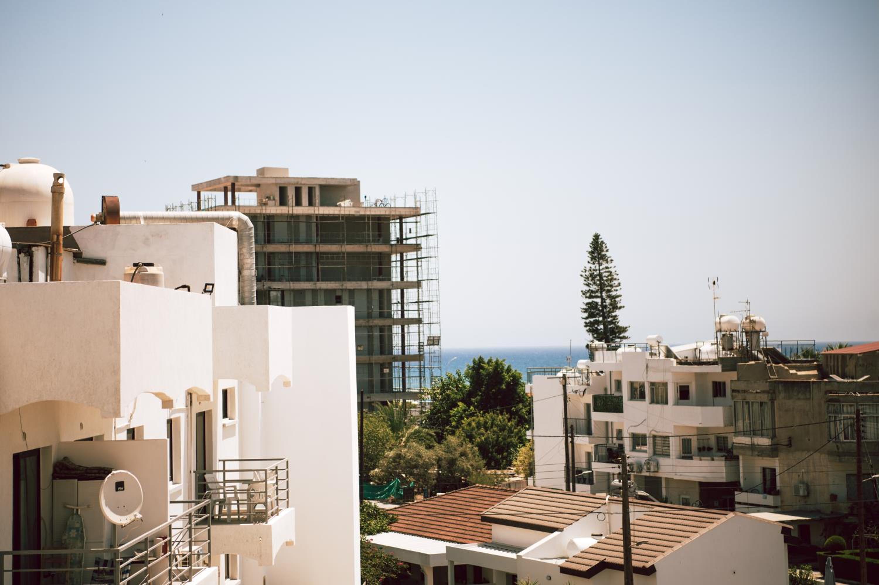Sunrise Beach Apartments