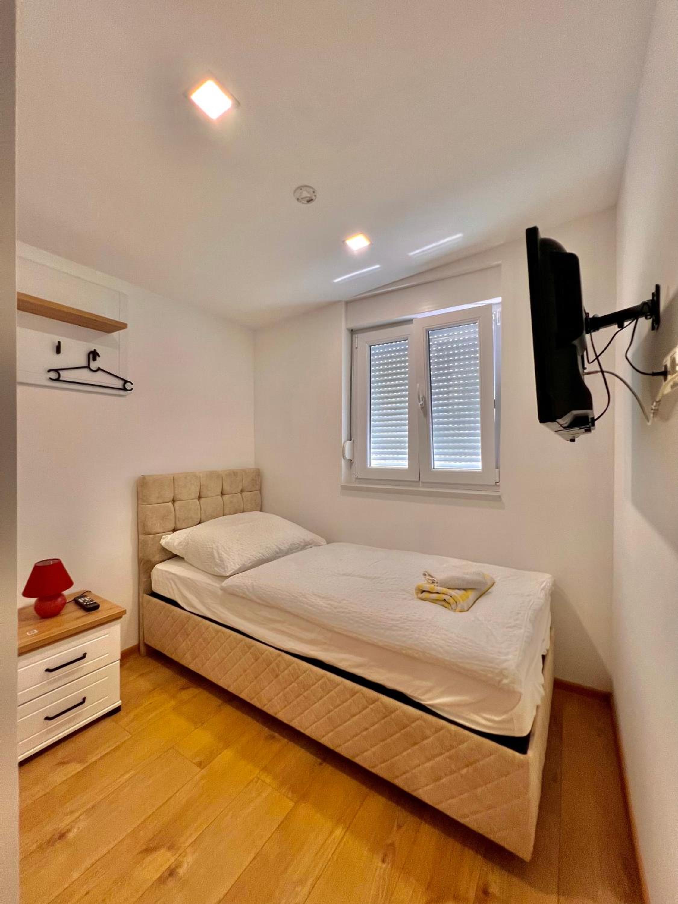 Apartments and rooms Monaco