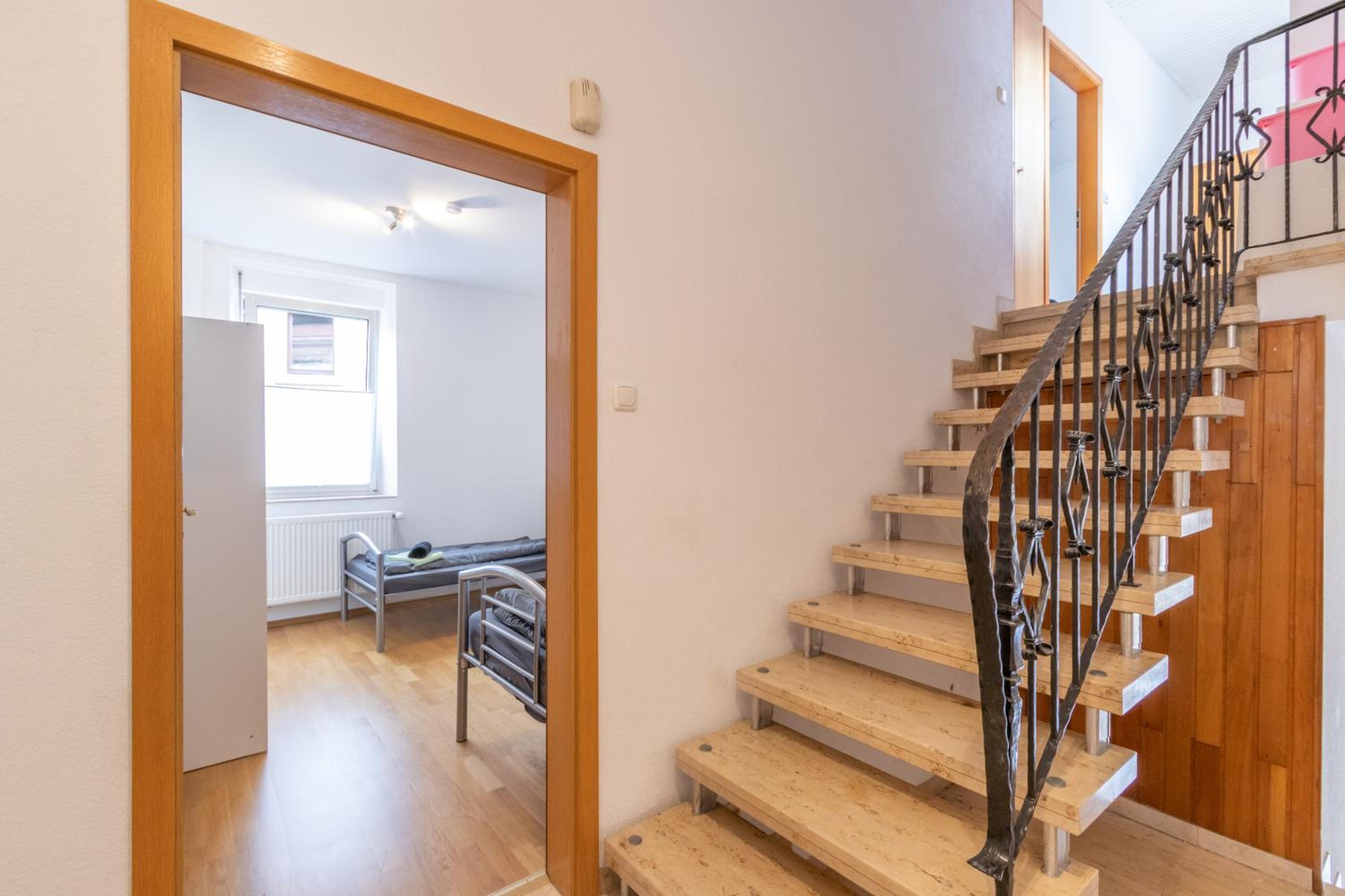 Wohnung für 8 Personen in ehemaligem Weingut mit 4 Schlafzimmern view 5