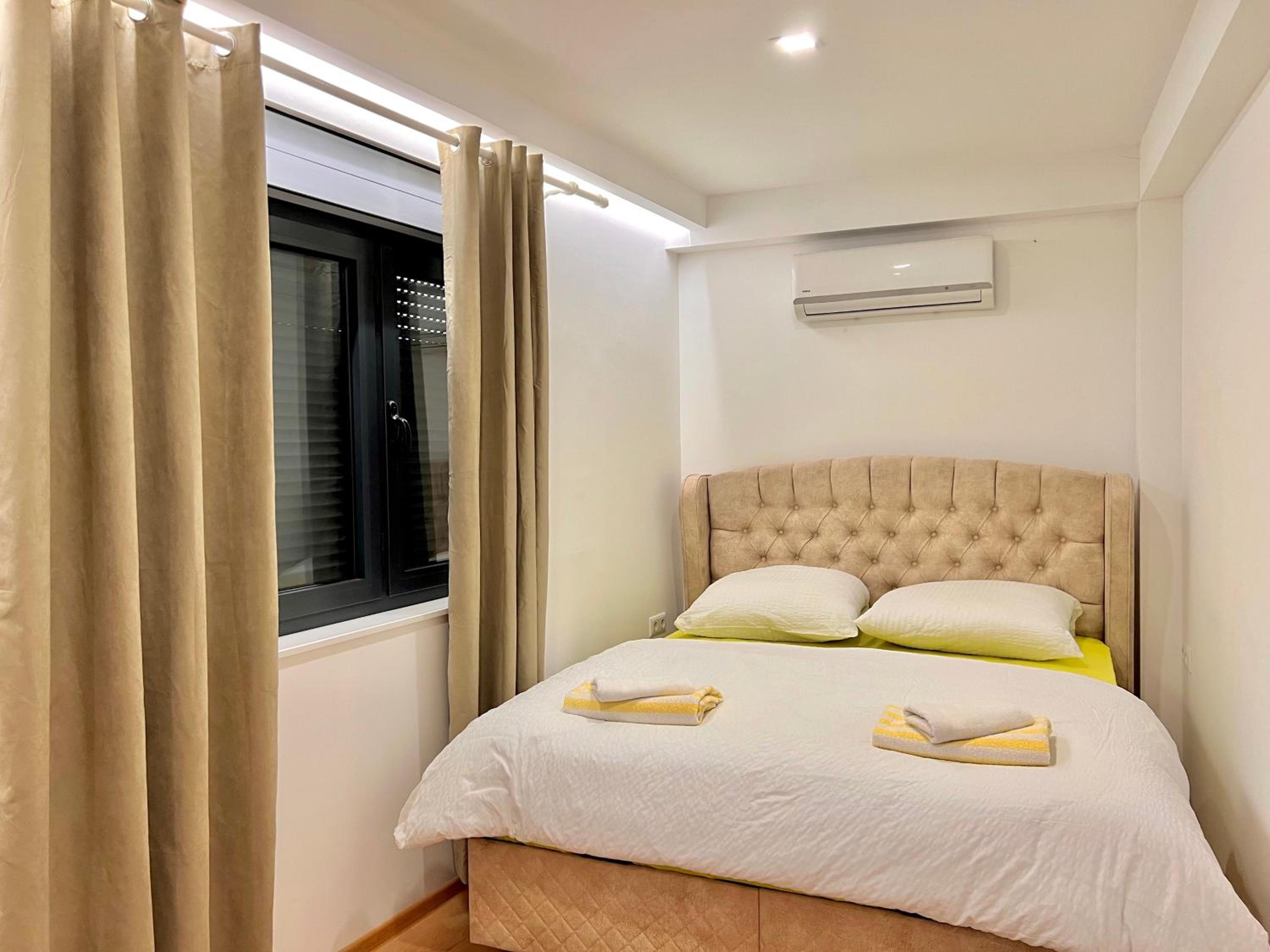 Apartments and rooms Monaco