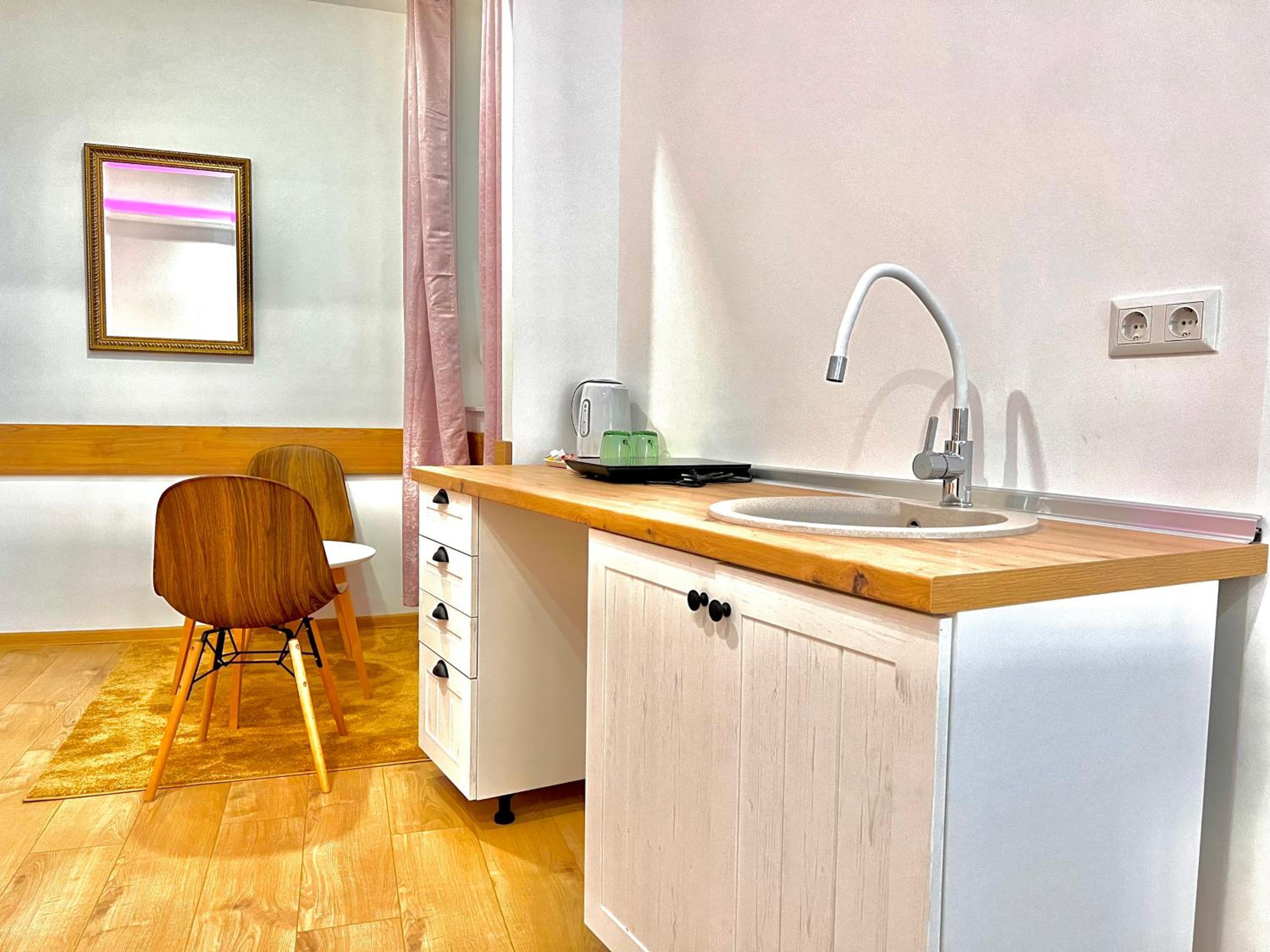 Apartments and rooms Monaco