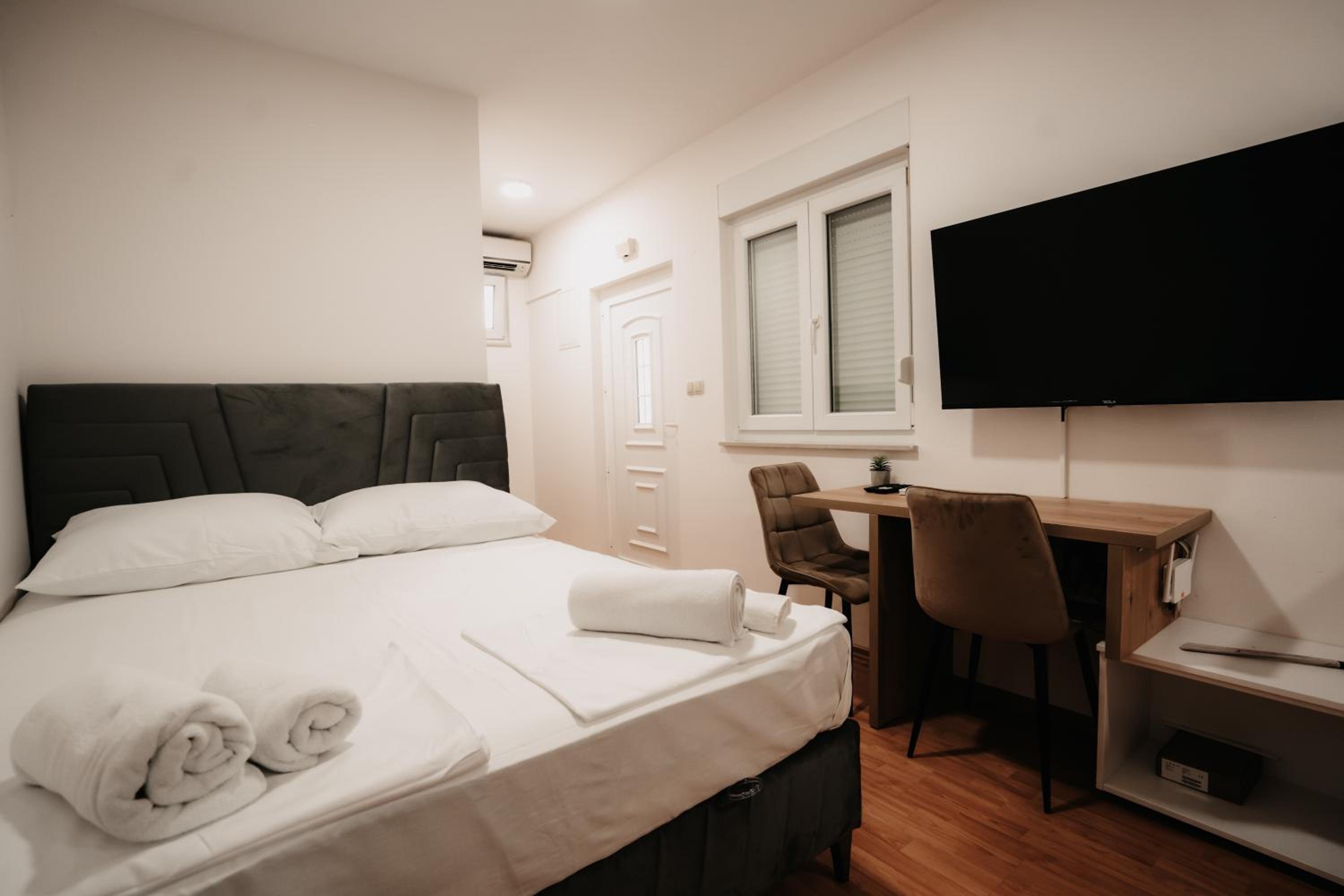 TORO Riverside apartments