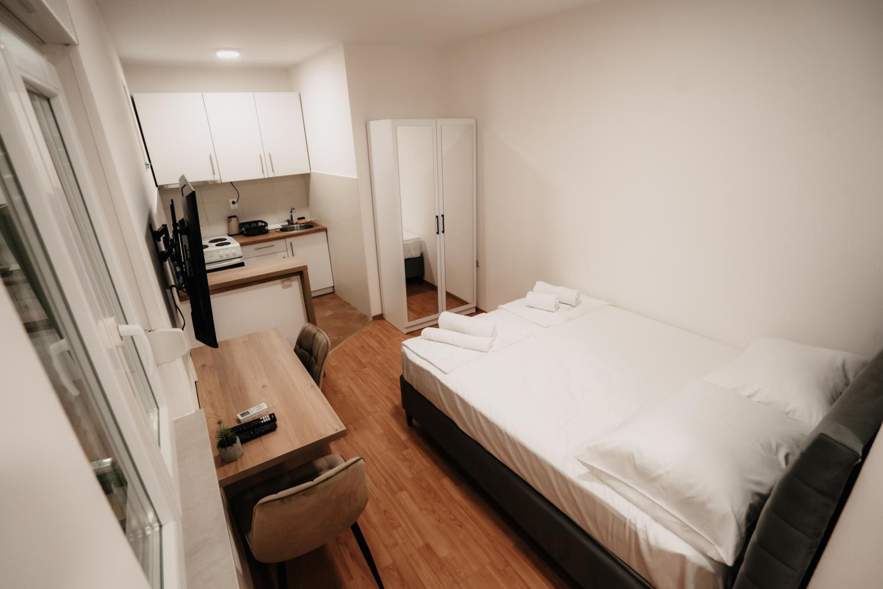 TORO Riverside apartments