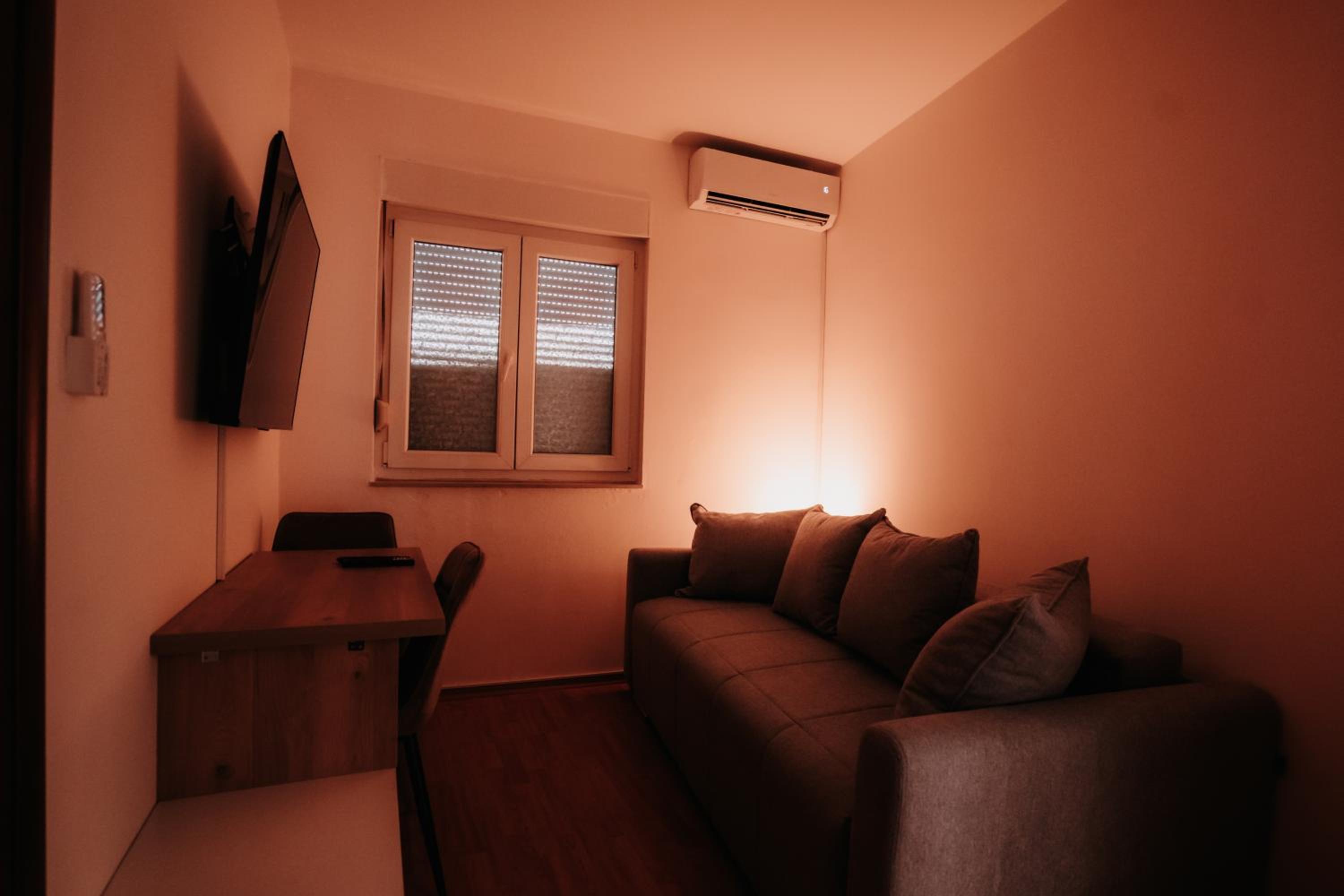 TORO Riverside apartments