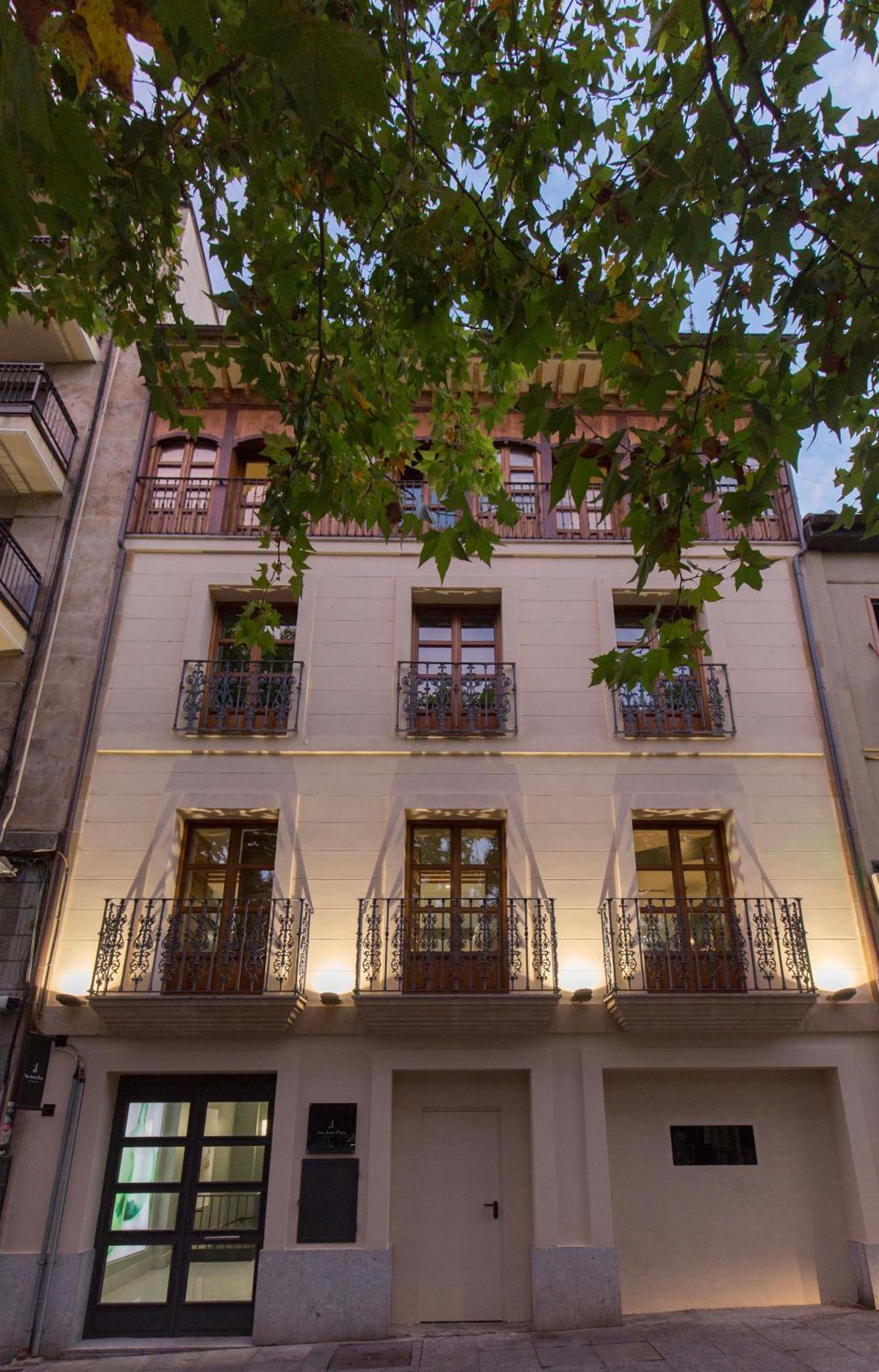 Apartamentos Ele San Justo Plaza