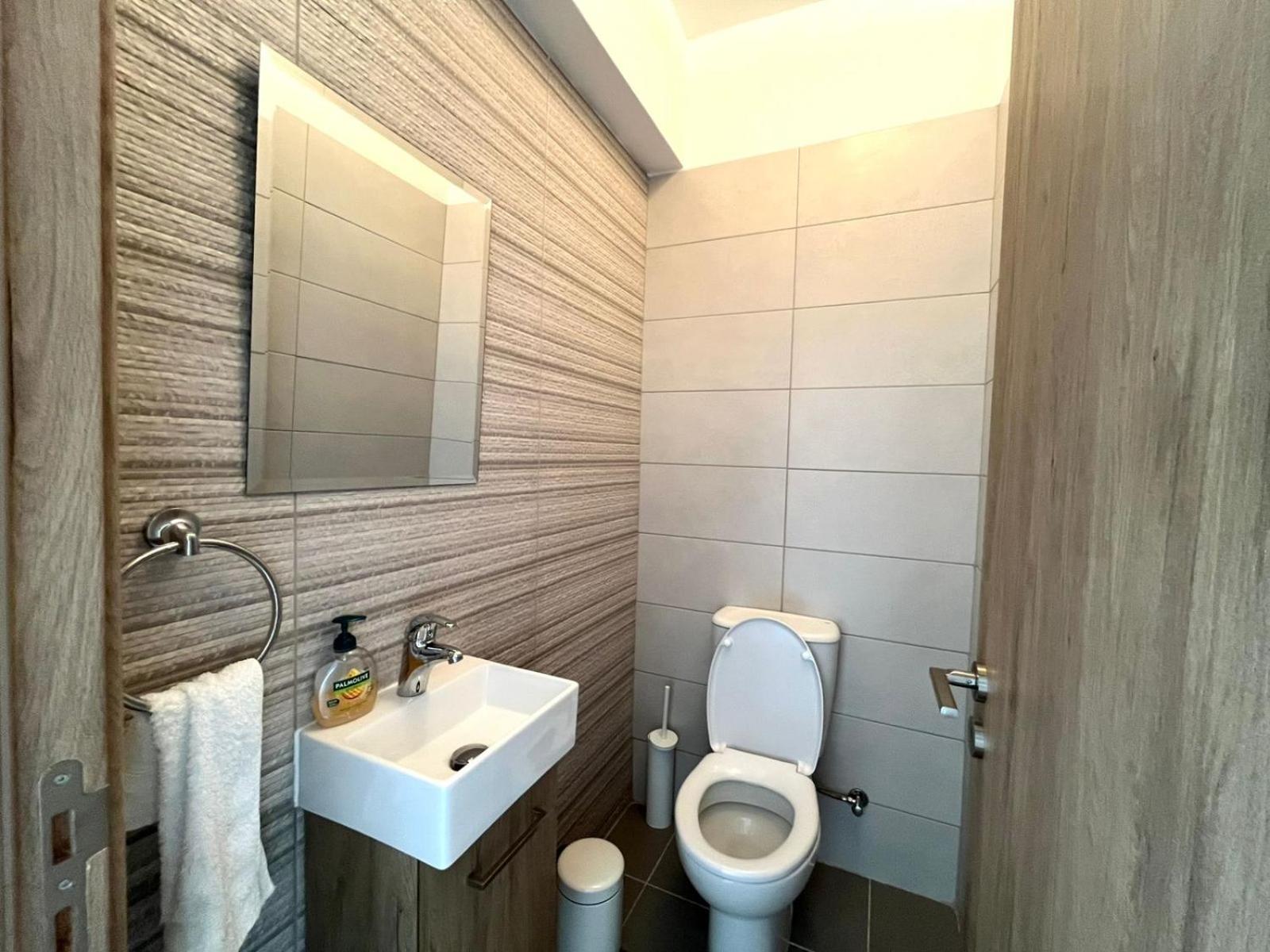 Top Floor Luxury 1Bedroom with Sea View in LARNACA CENTER