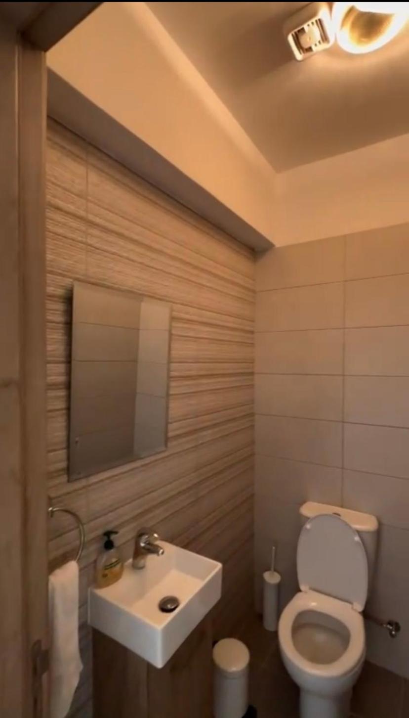 Top Floor Luxury 1Bedroom with Sea View in LARNACA CENTER