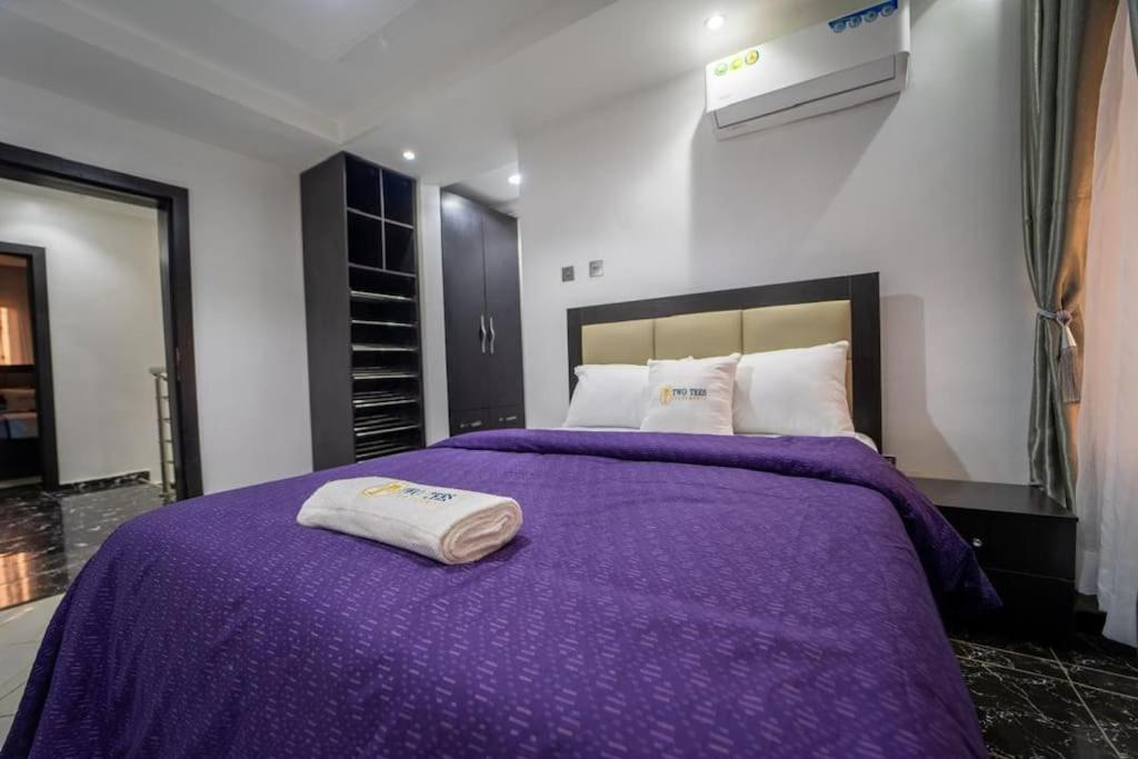 Luxurious 3 bed house in Magboro view 3