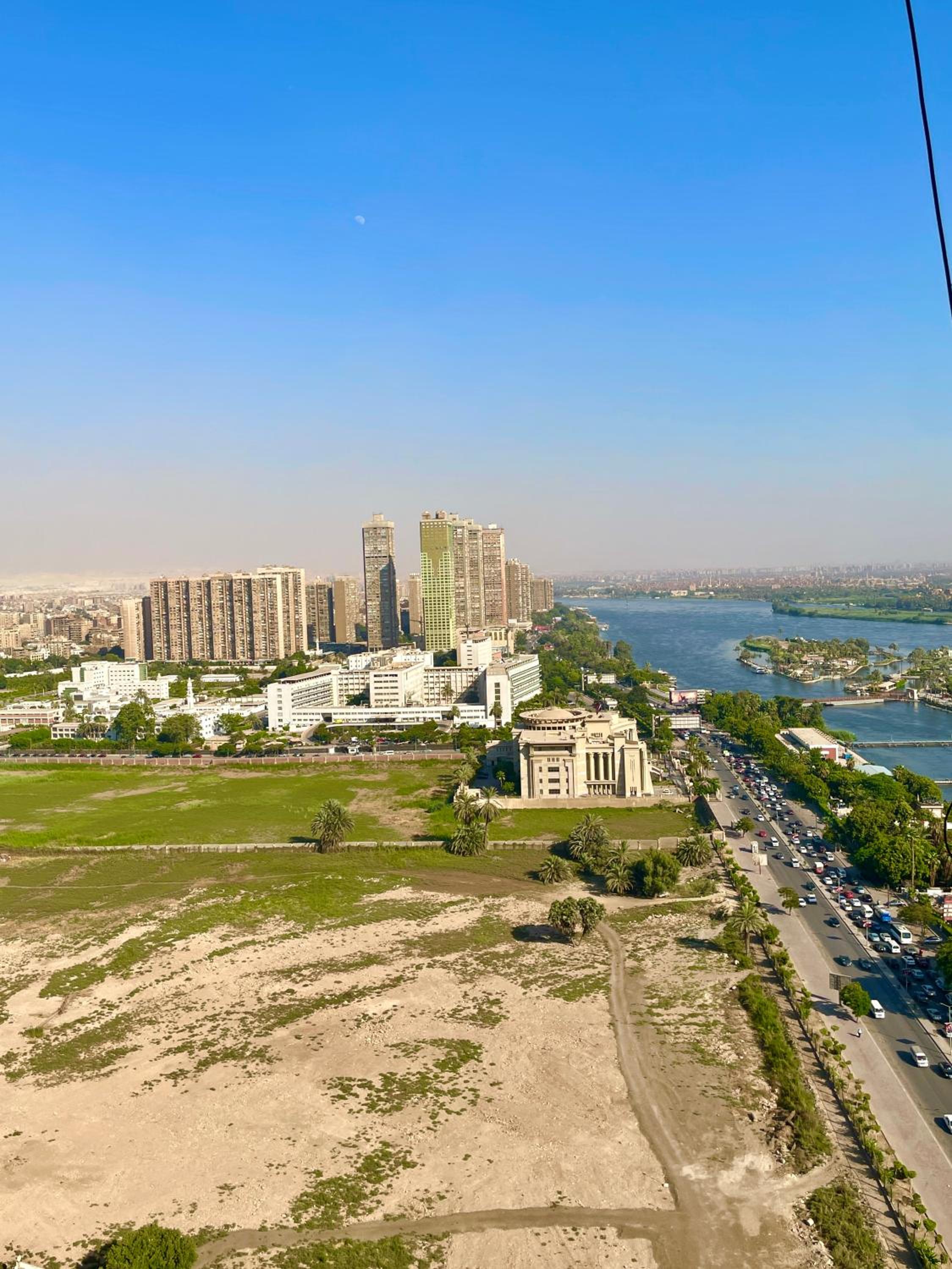 Luxury Living Nile Apartment in Star Towers, Maadi