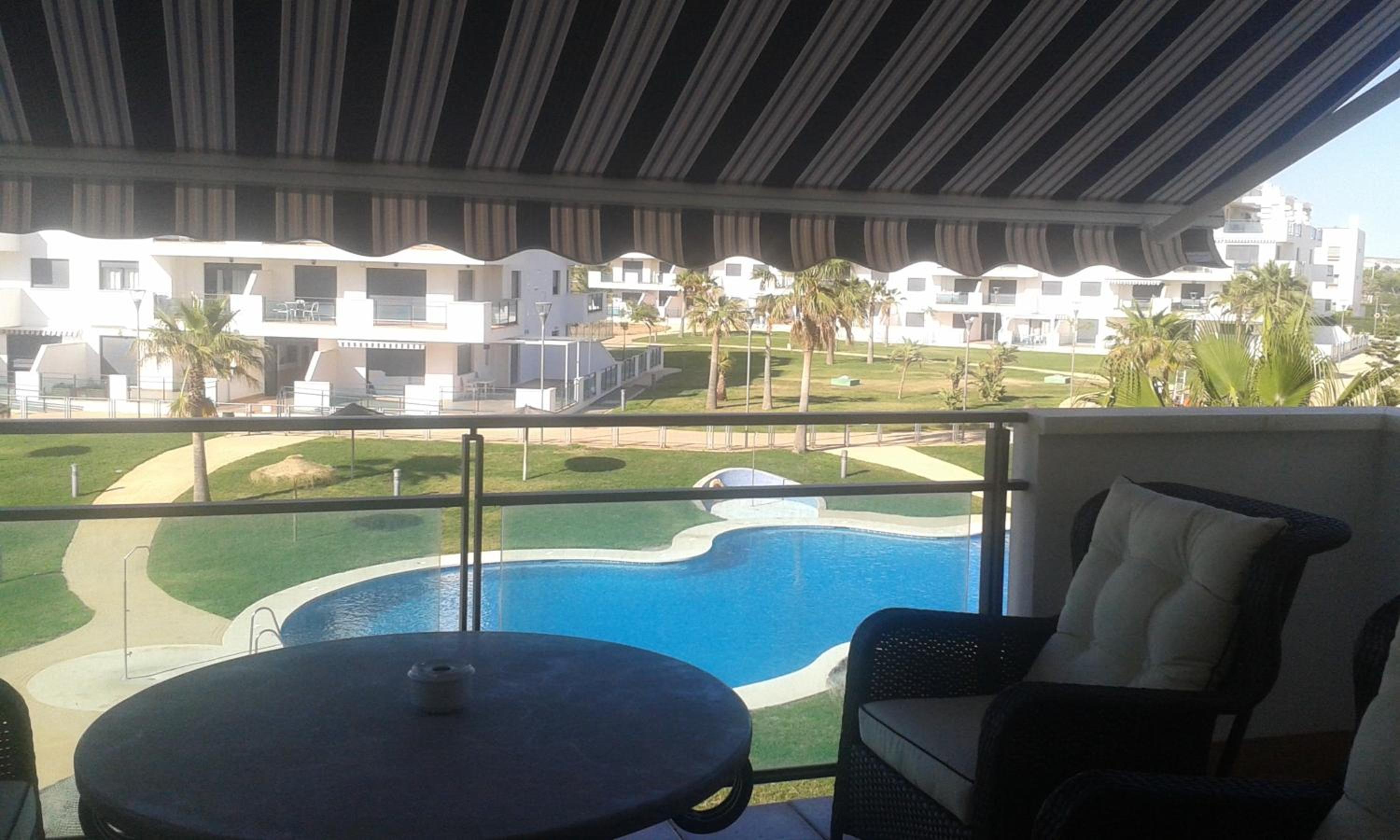 Comfortable Apartment in Almería with Shared Pool - 72 m² view 3