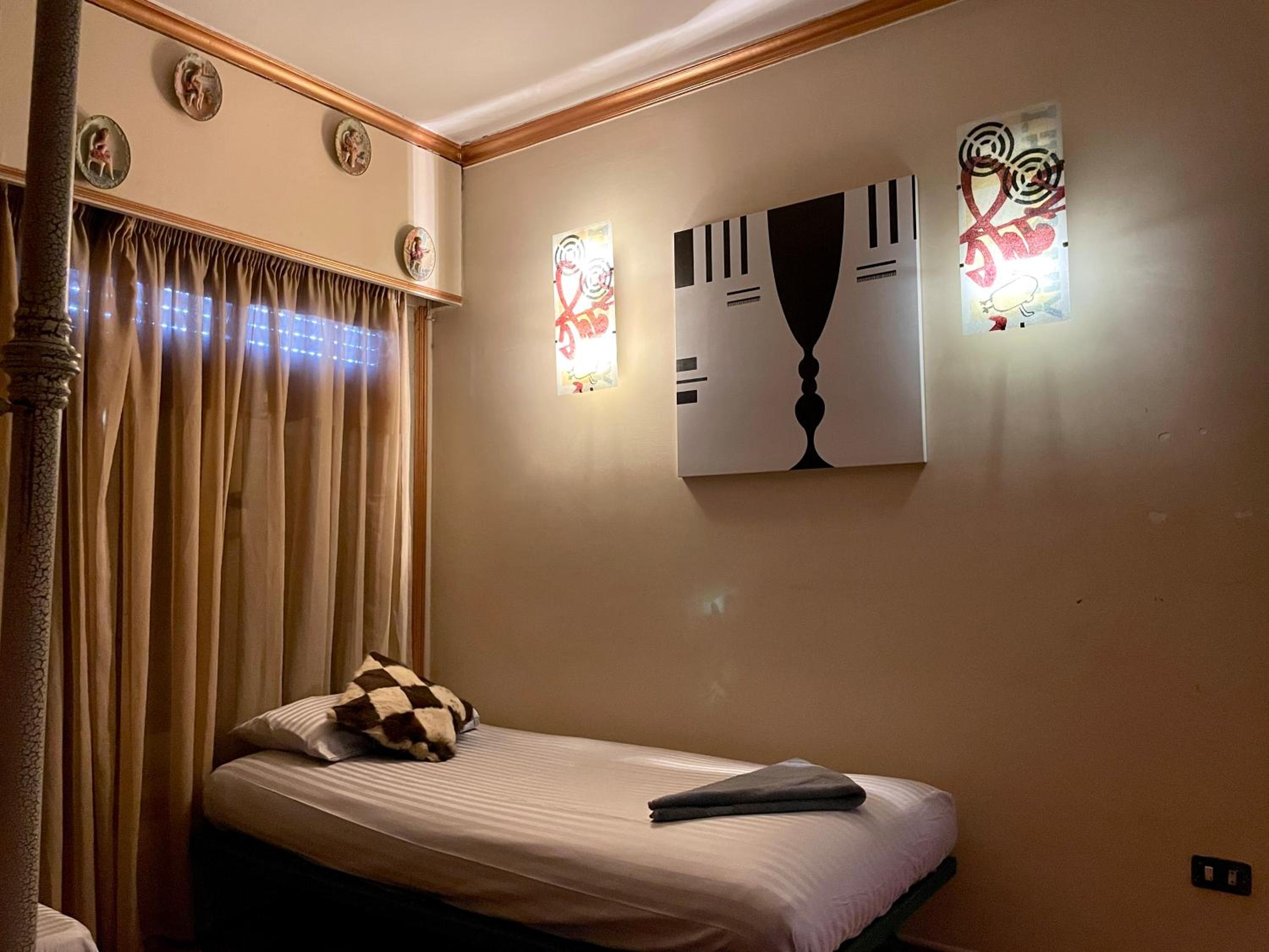 Luxury Living Nile Apartment in Star Towers, Maadi