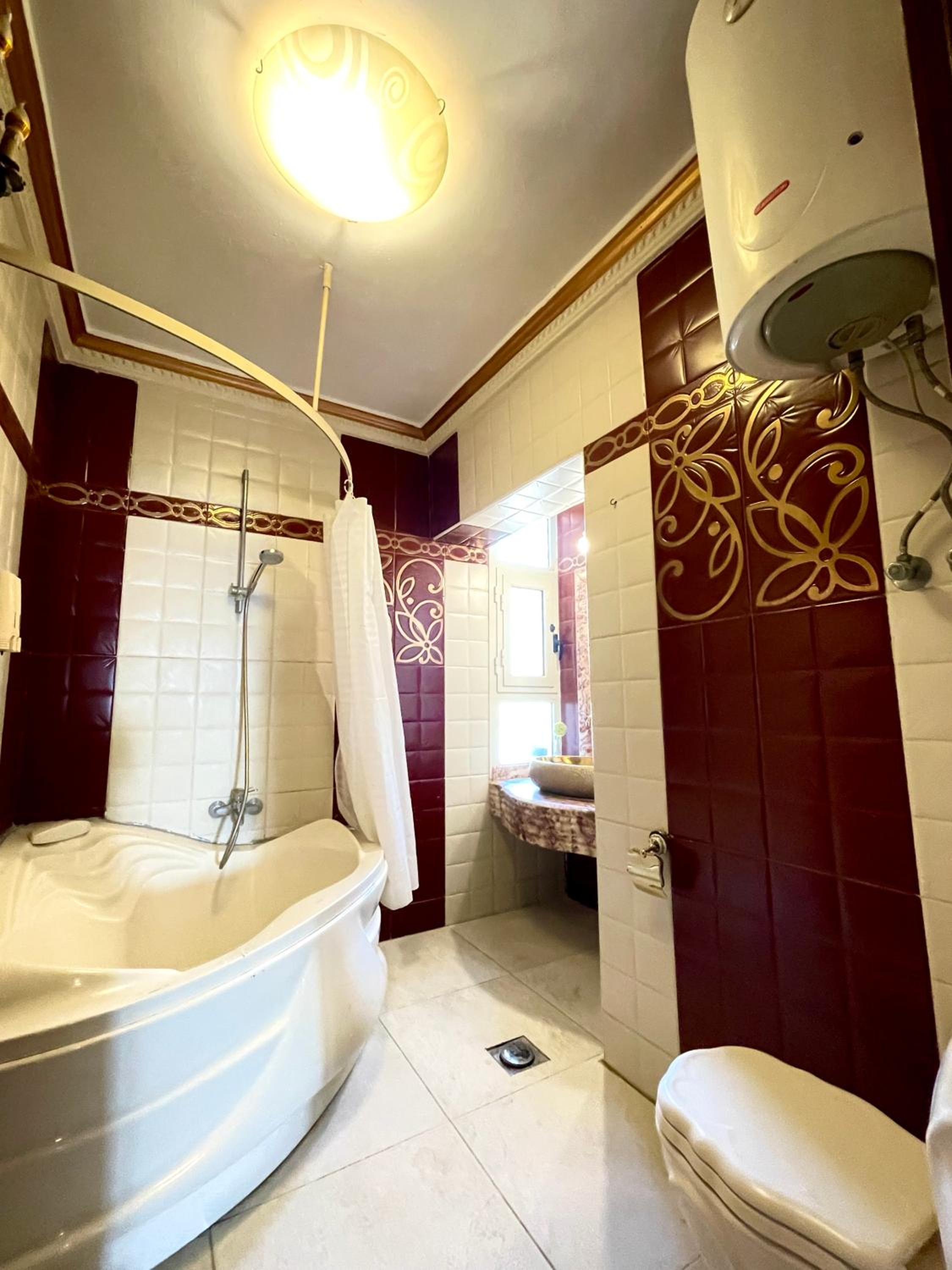 Luxury Living Nile Apartment in Star Towers, Maadi