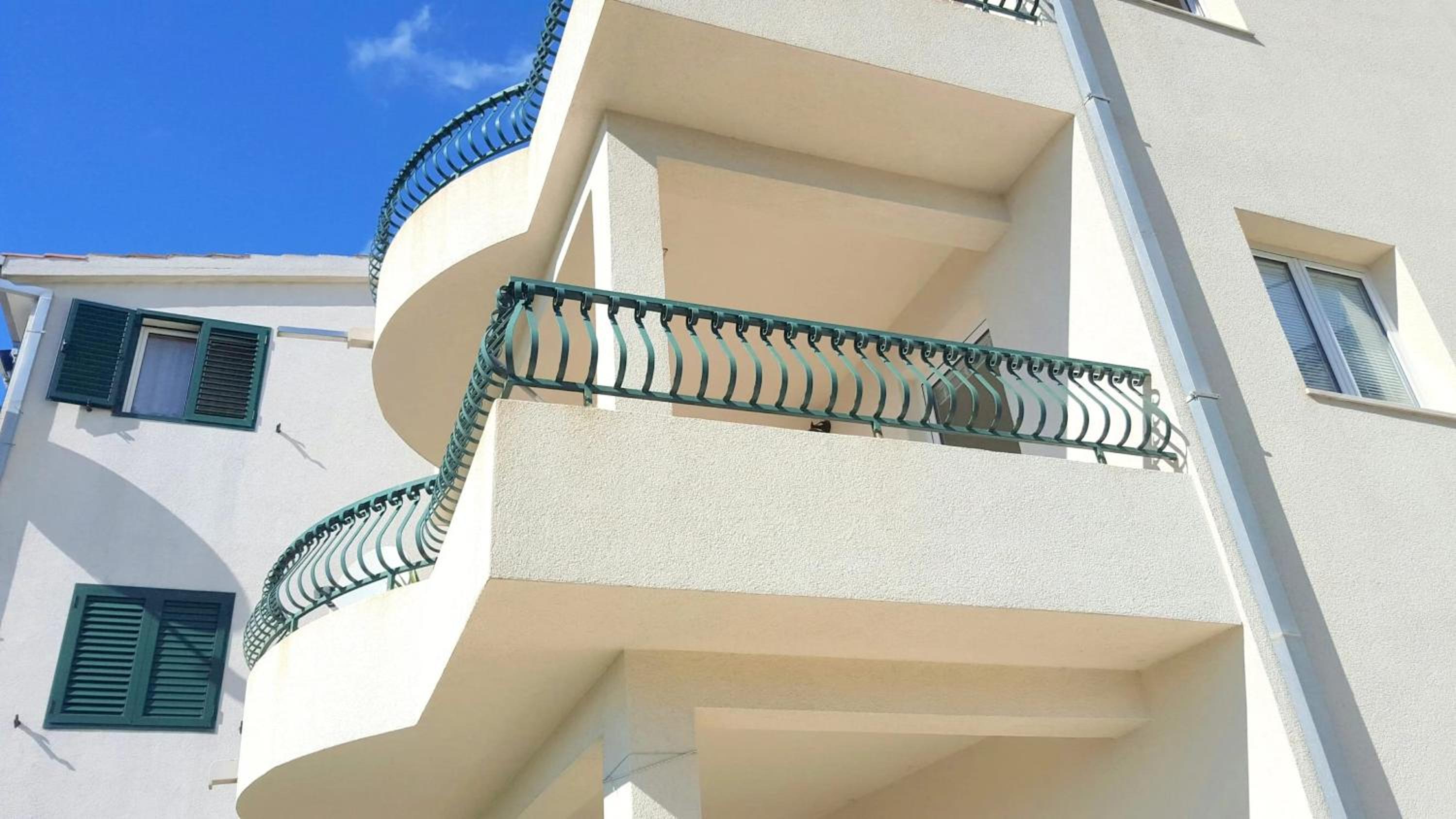Comfortable apartment in Makarska, 80 m², sea view and terrace view 3