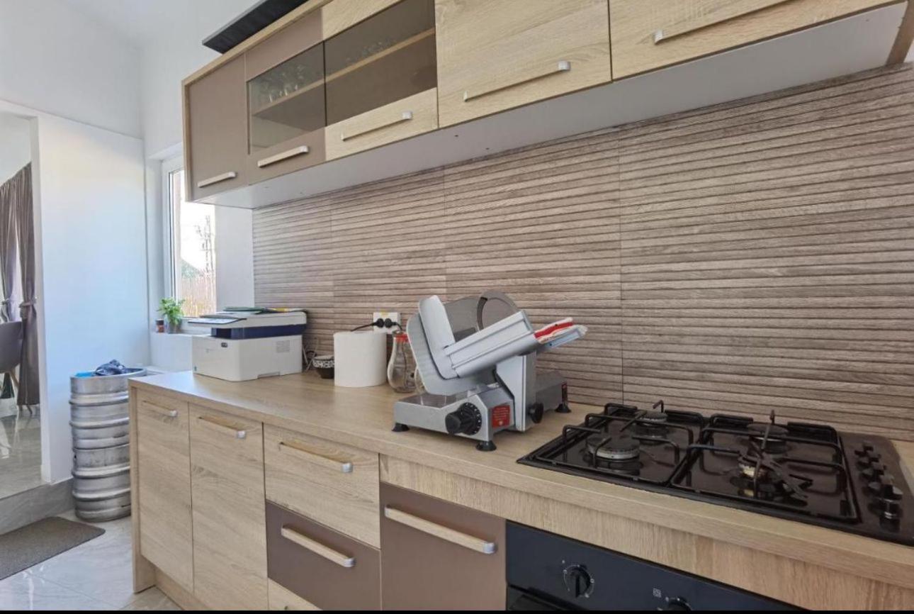 Prestige House Delux