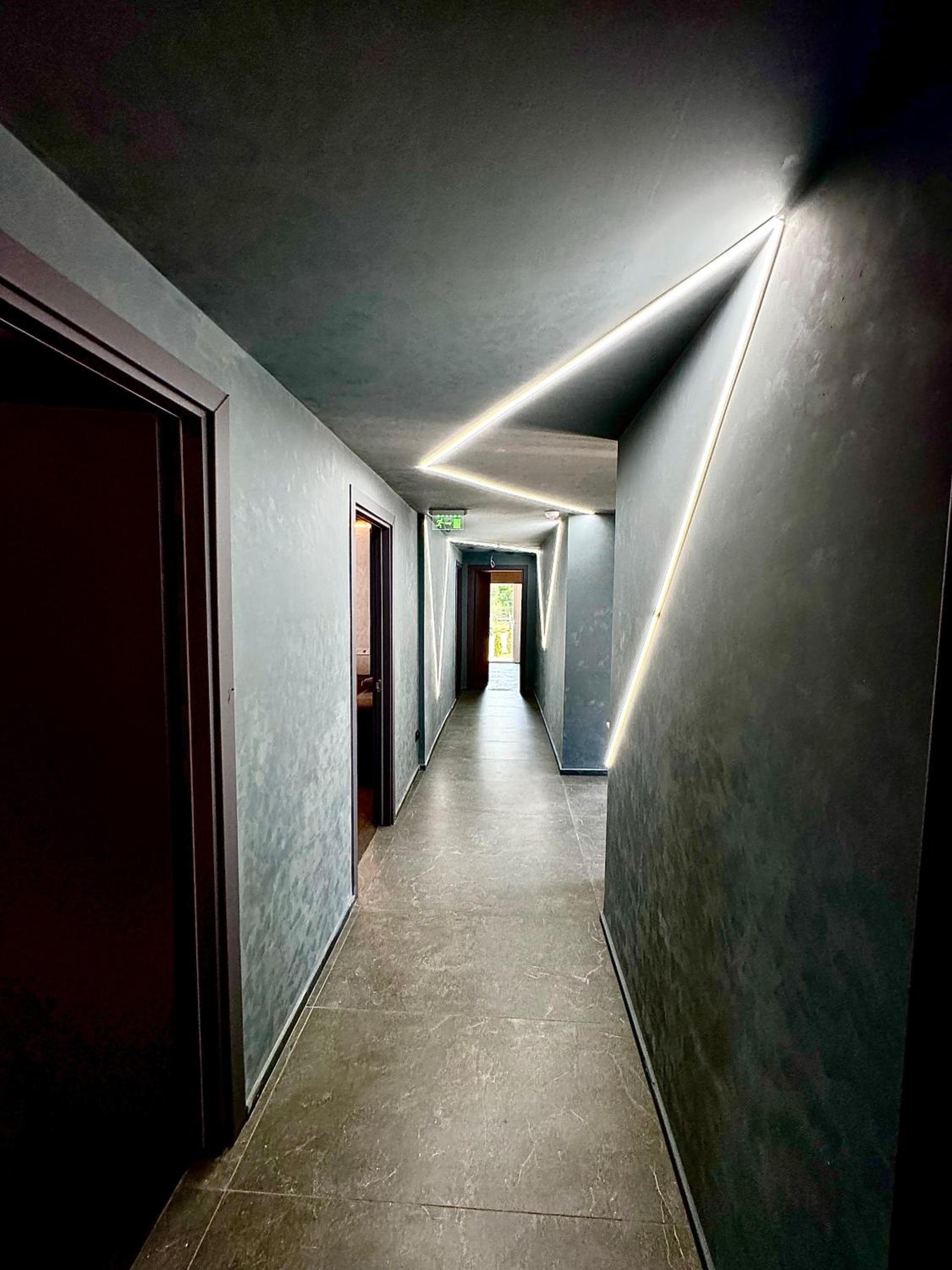 Prestige House Delux