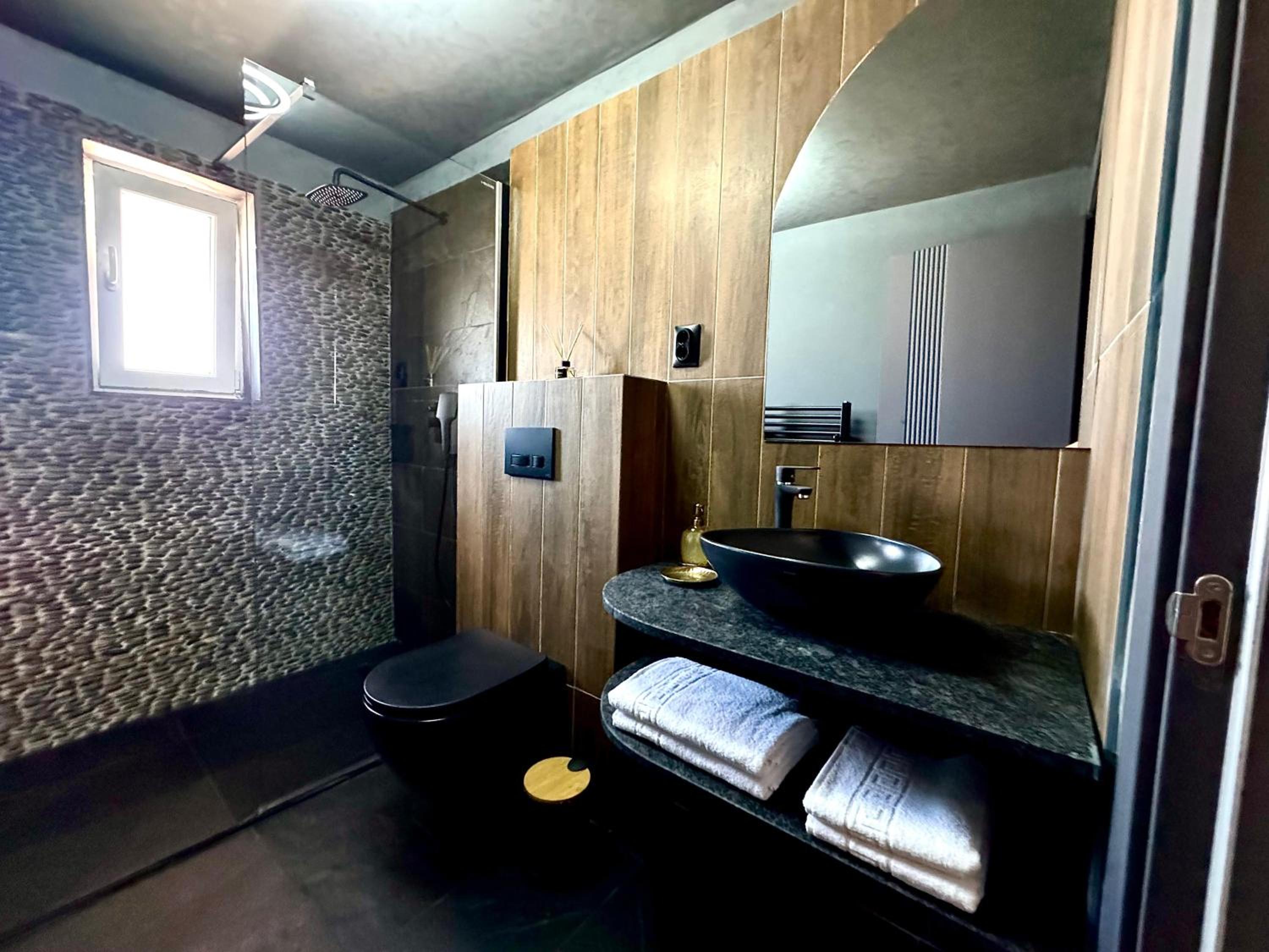 Prestige House Delux