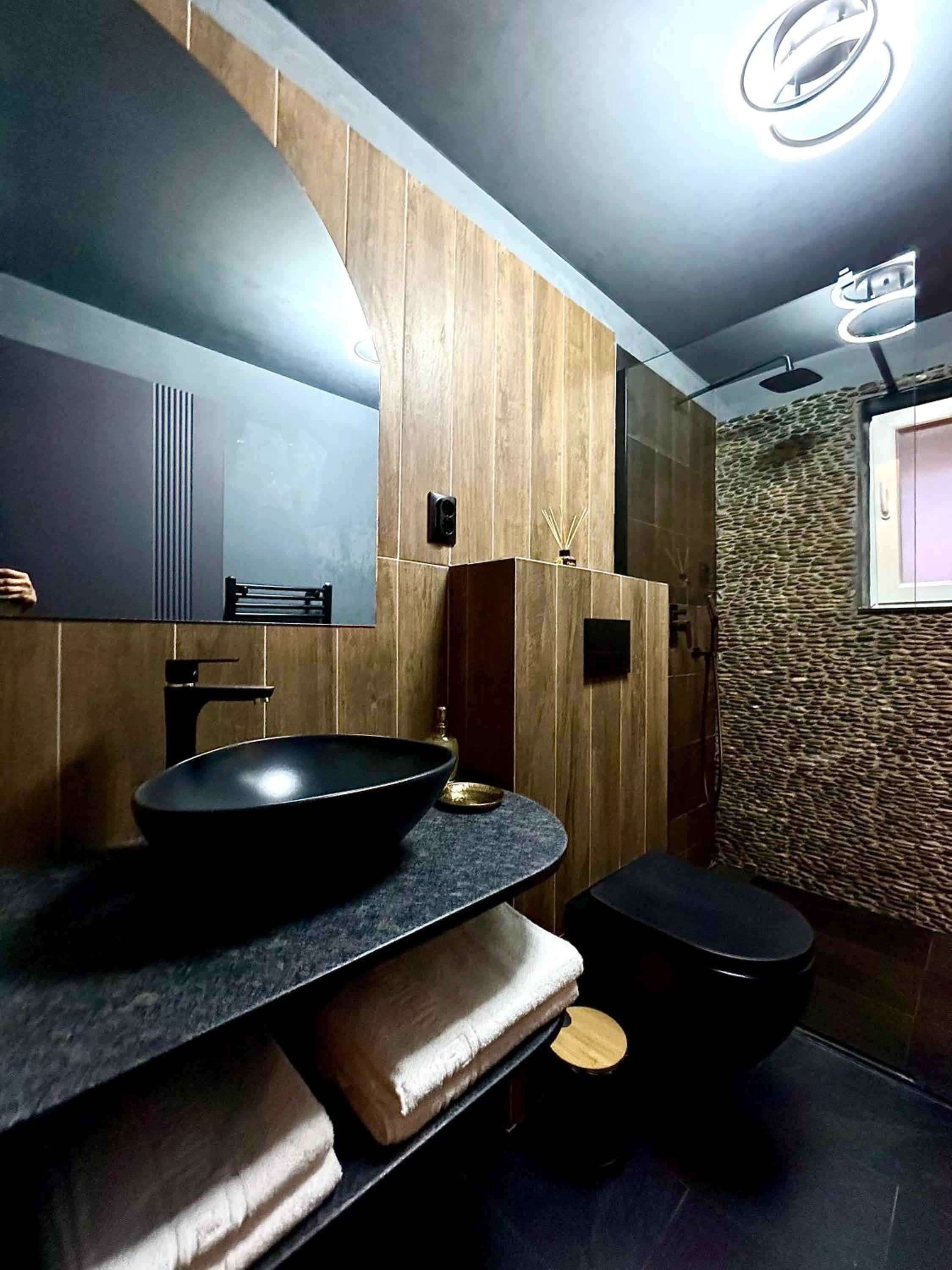 Prestige House Delux