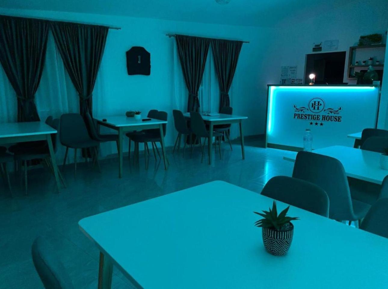 Prestige House Delux