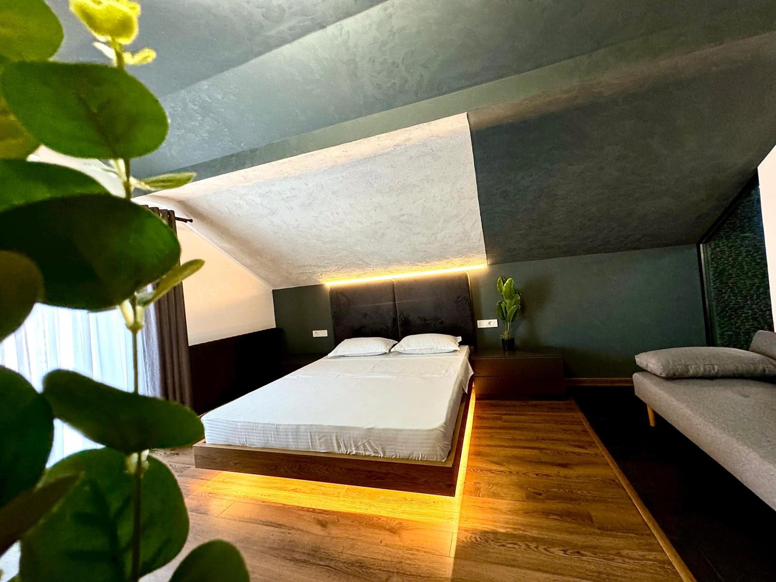 Prestige House Delux
